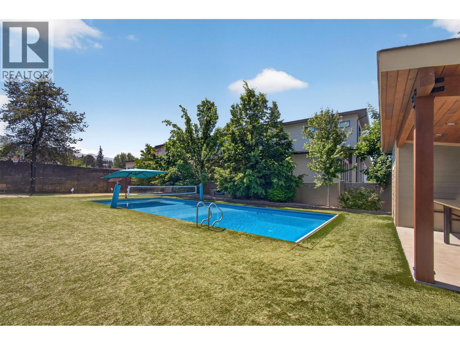 4588 Raymer Road