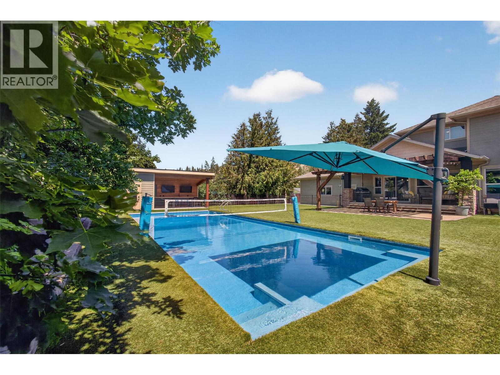 4588 Raymer Road