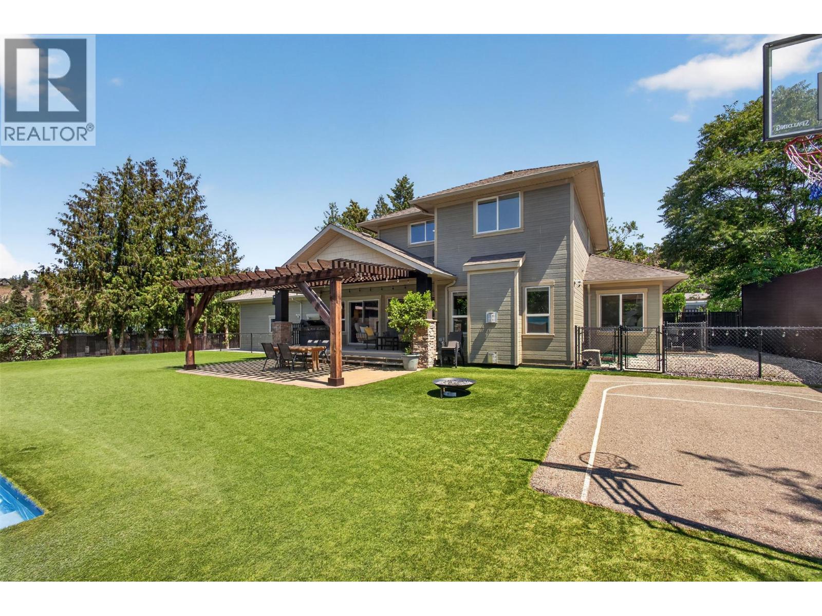 4588 Raymer Road