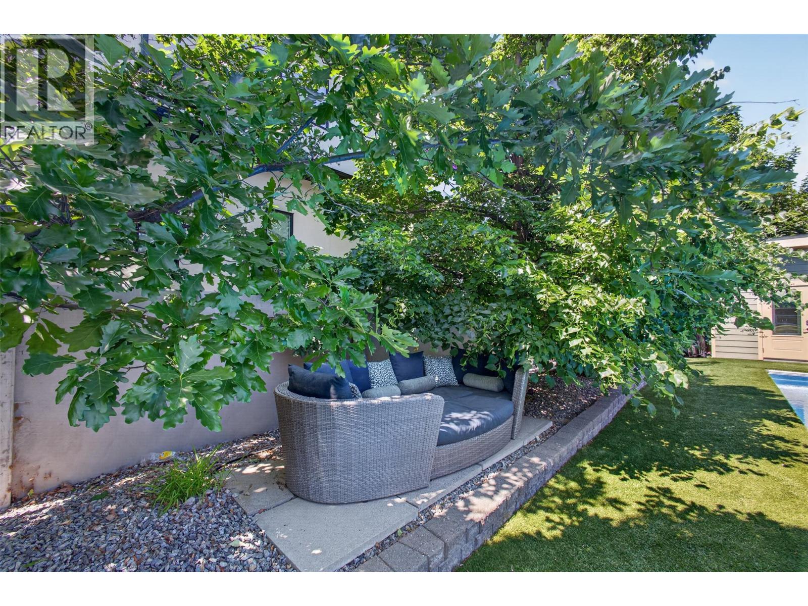4588 Raymer Road