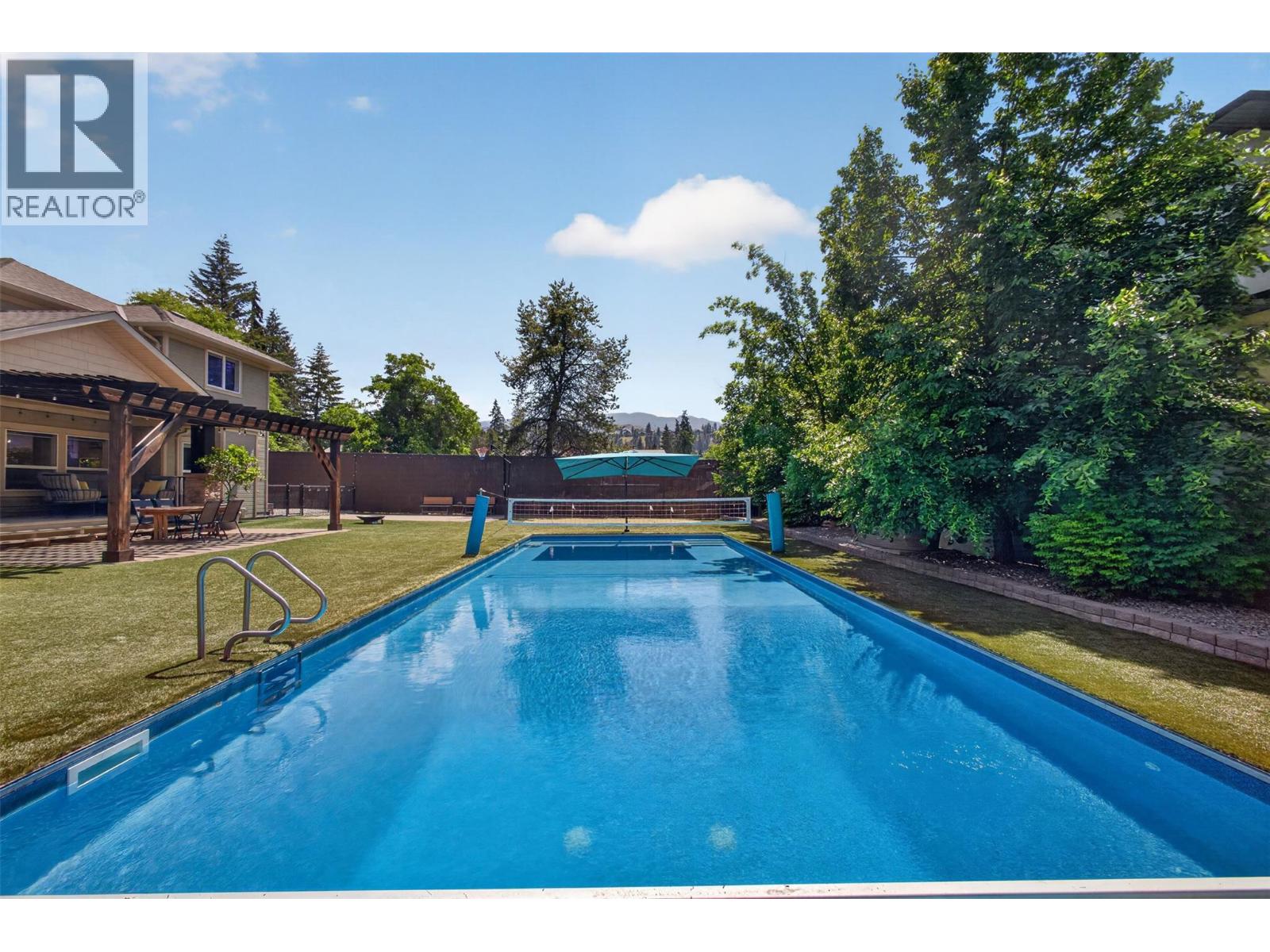4588 Raymer Road