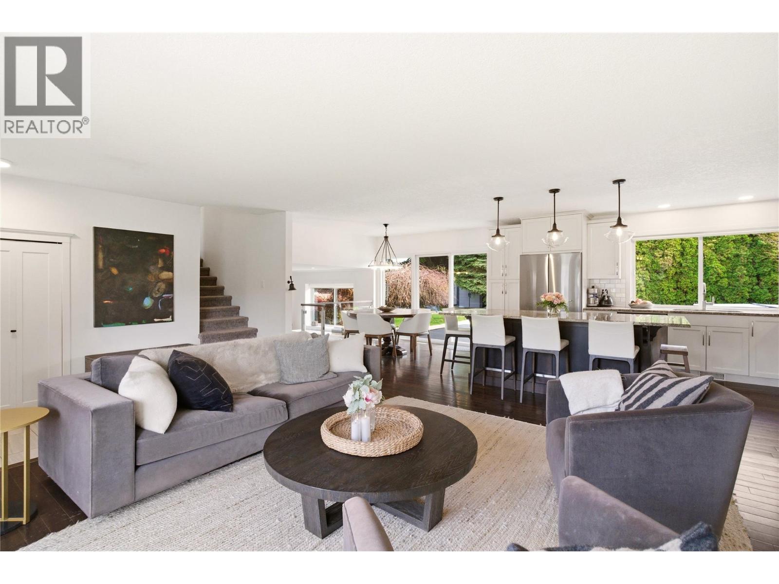 4337 Dunvegan Court