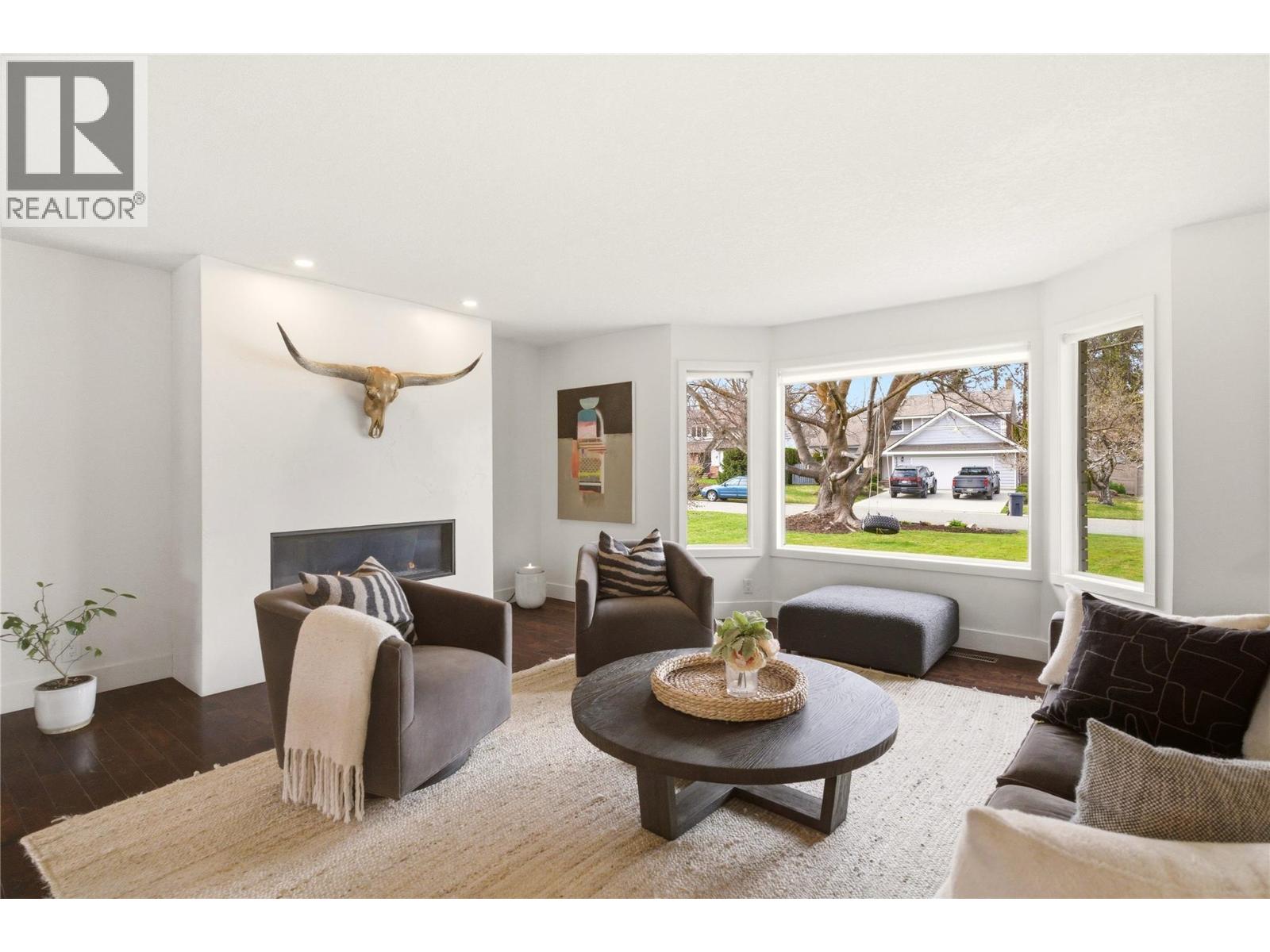 4337 Dunvegan Court