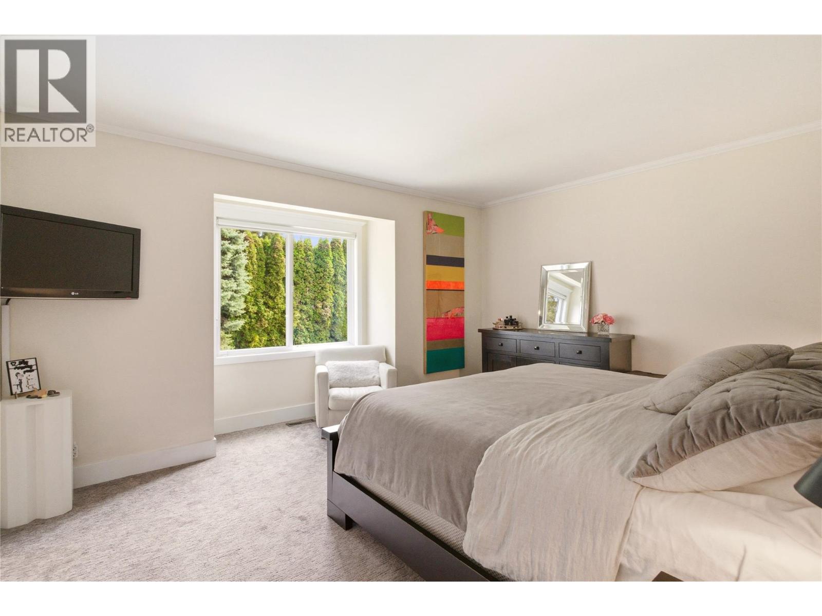 4337 Dunvegan Court