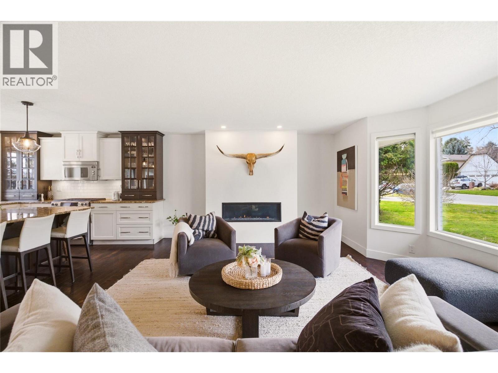 4337 Dunvegan Court