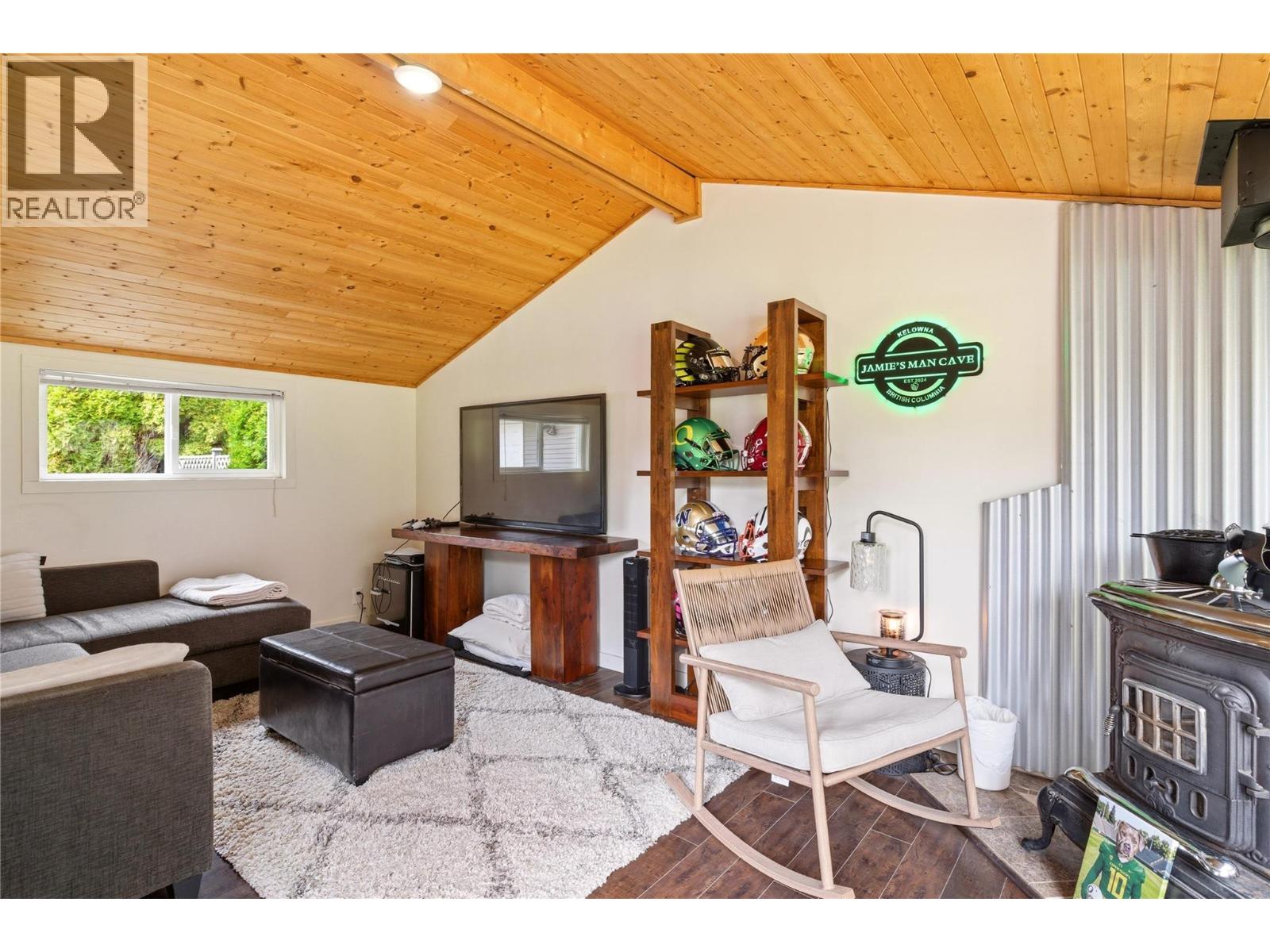 4337 Dunvegan Court