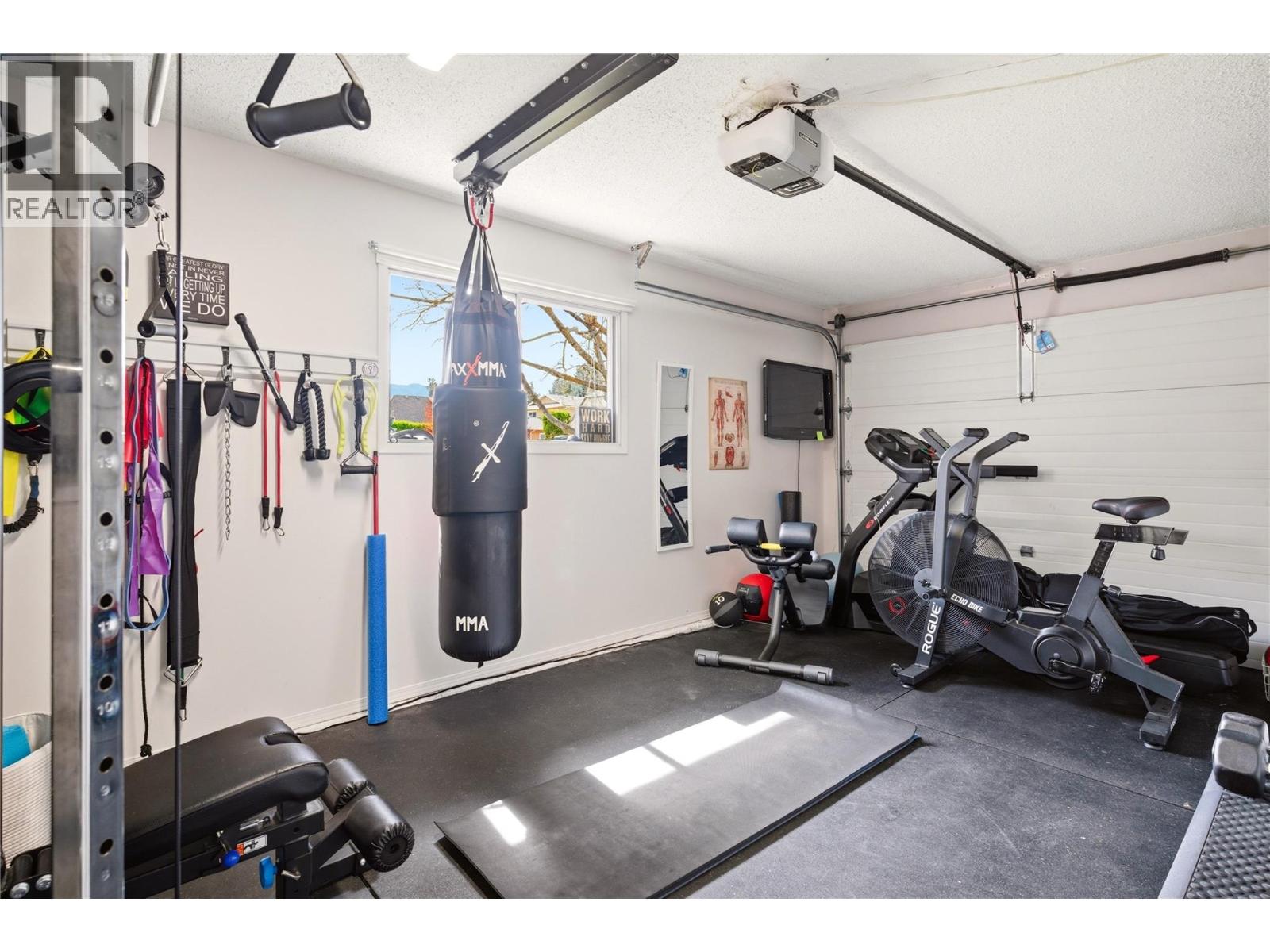 4337 Dunvegan Court