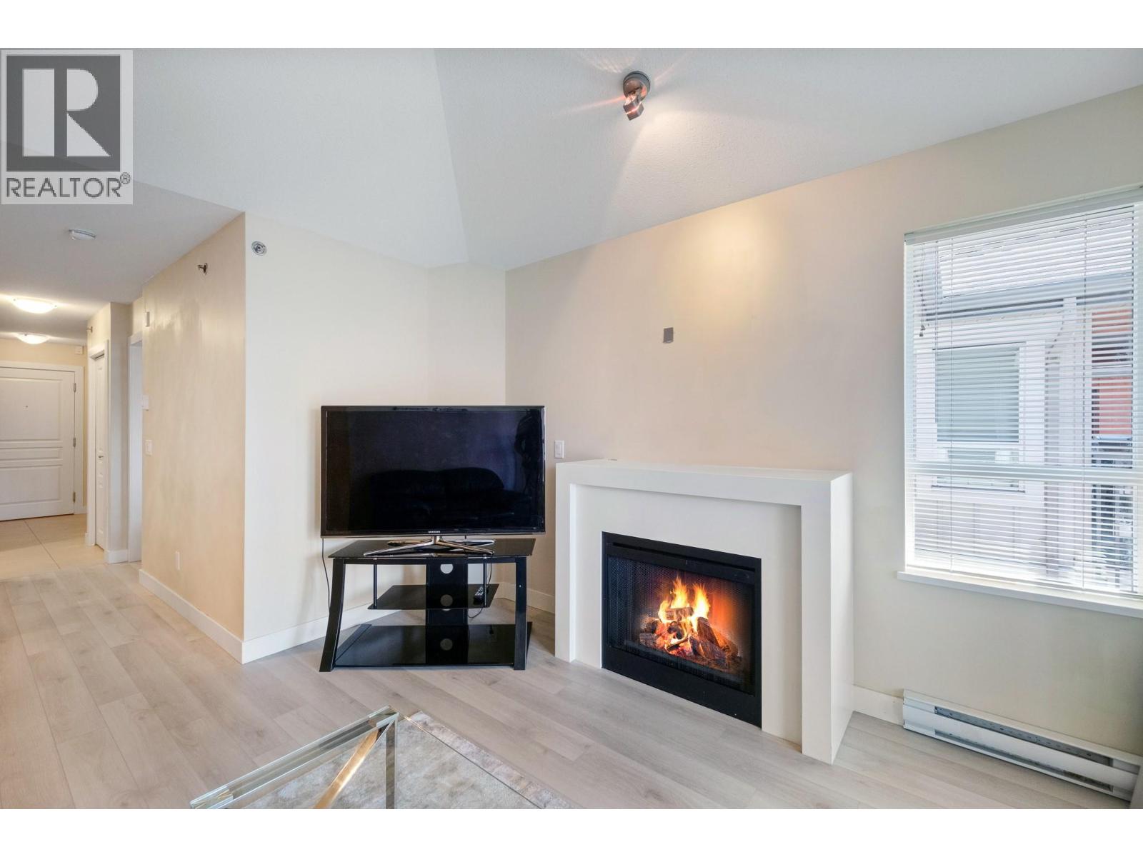 1089 Sunset Drive Unit# 402