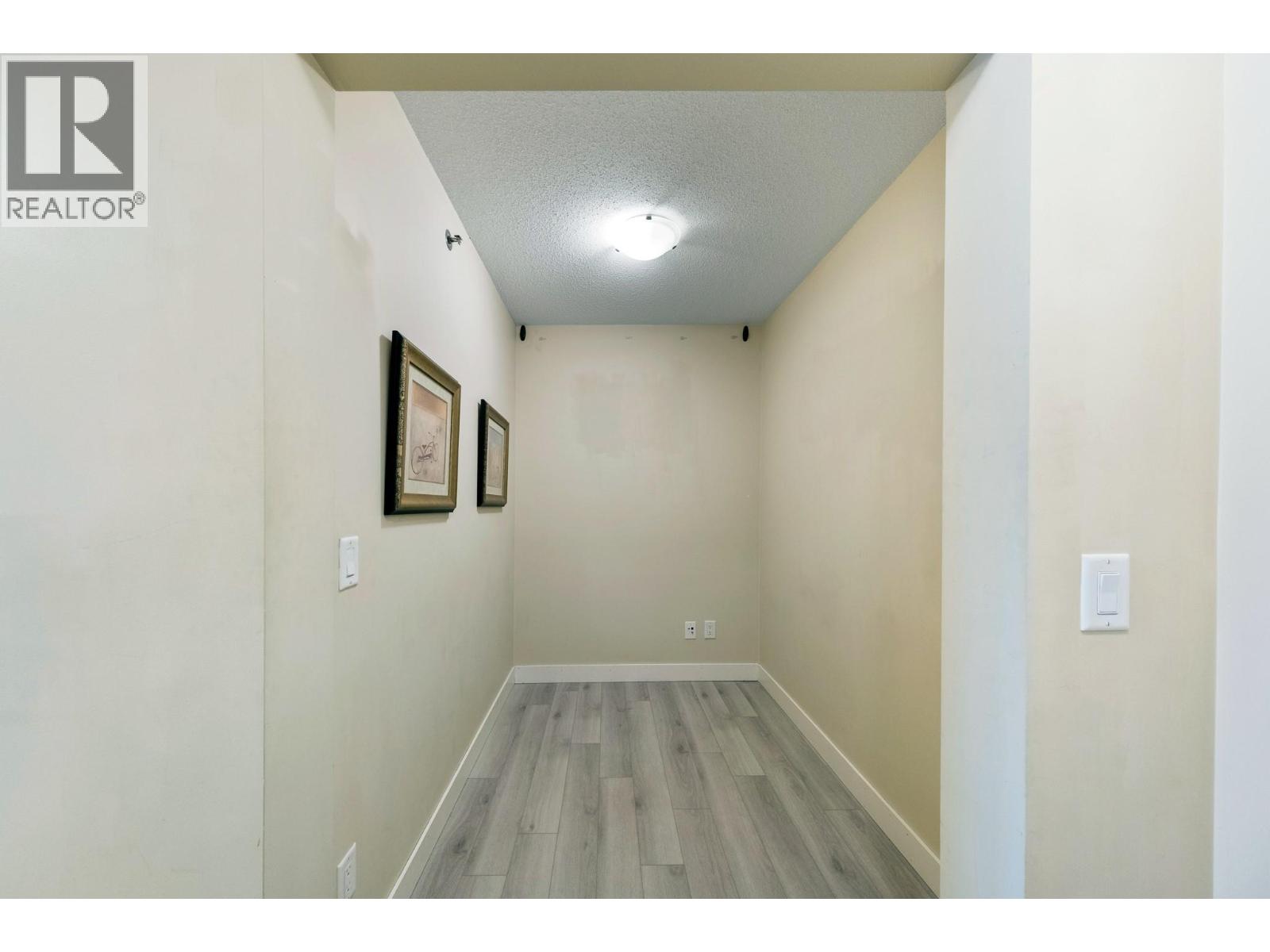 1089 Sunset Drive Unit# 402