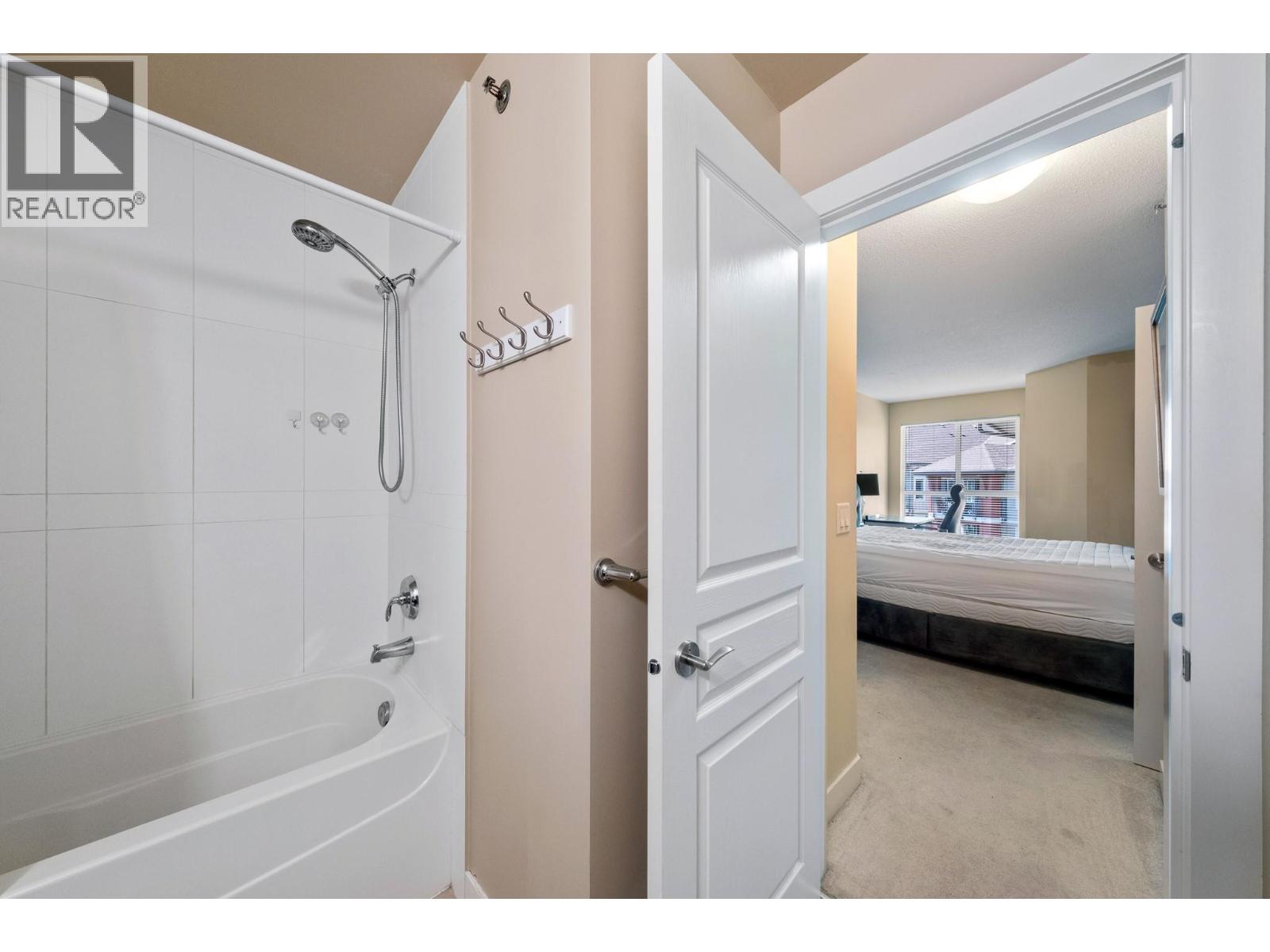 1089 Sunset Drive Unit# 402