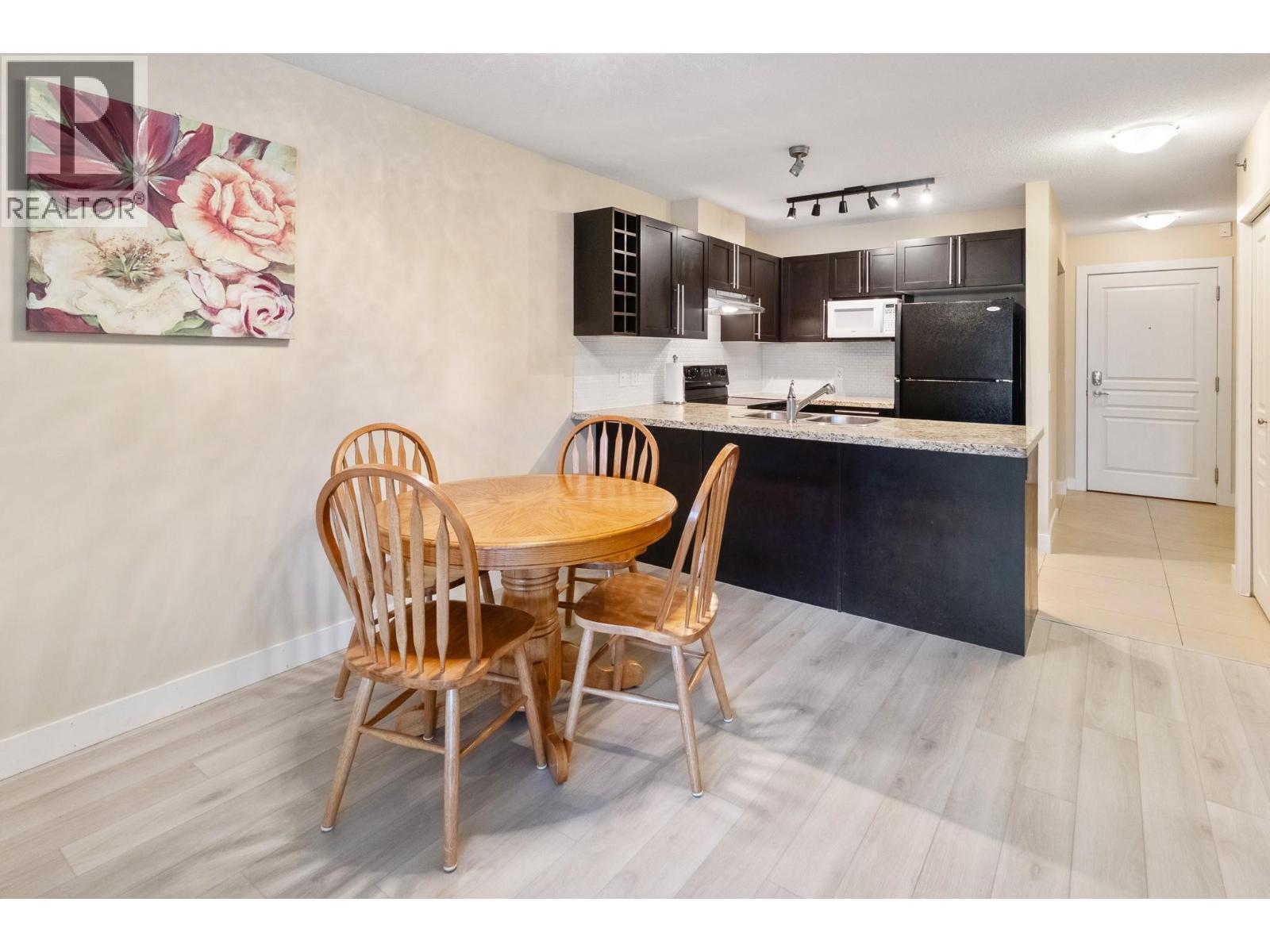 1089 Sunset Drive Unit# 402