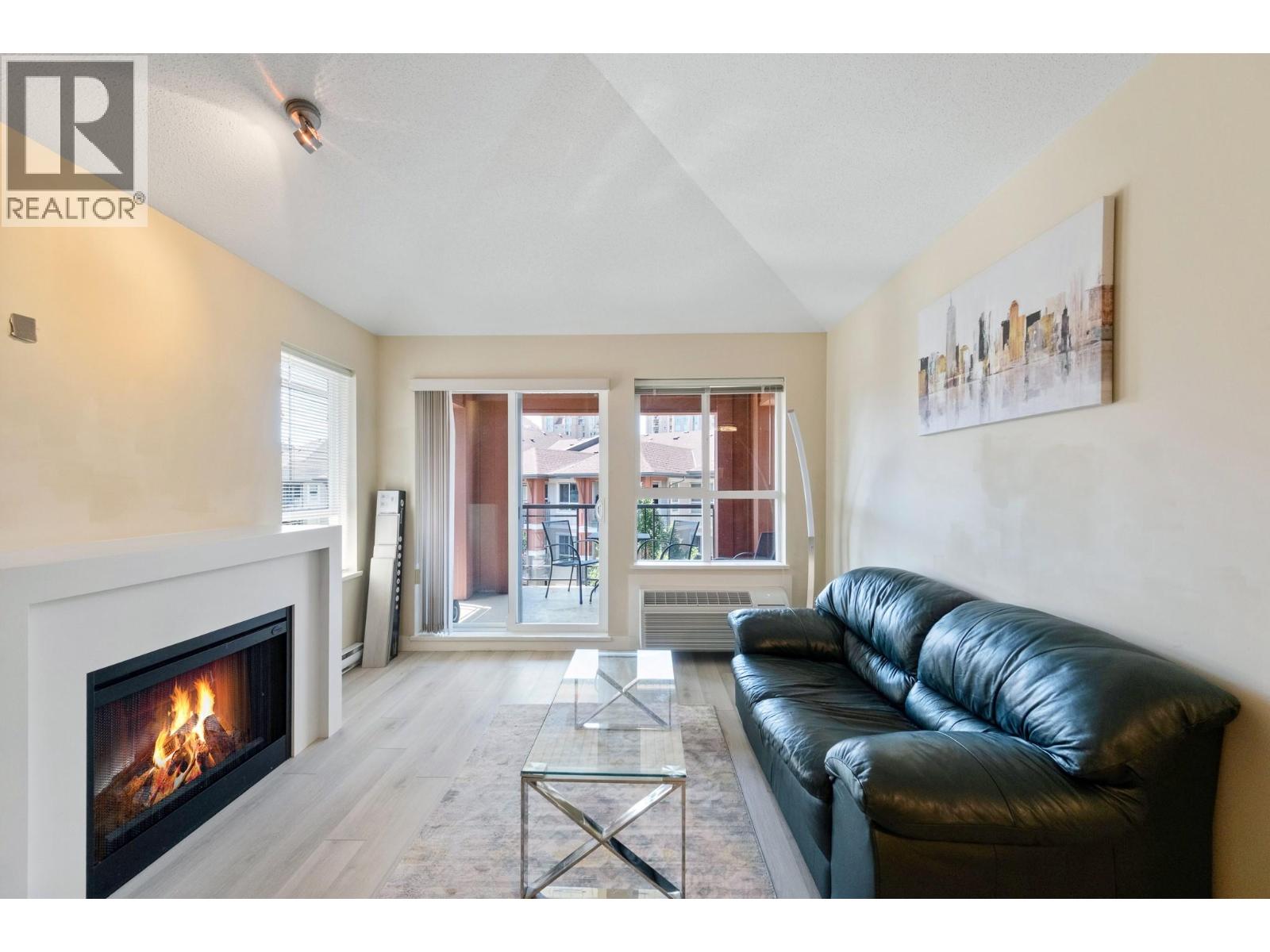 1089 Sunset Drive Unit# 402