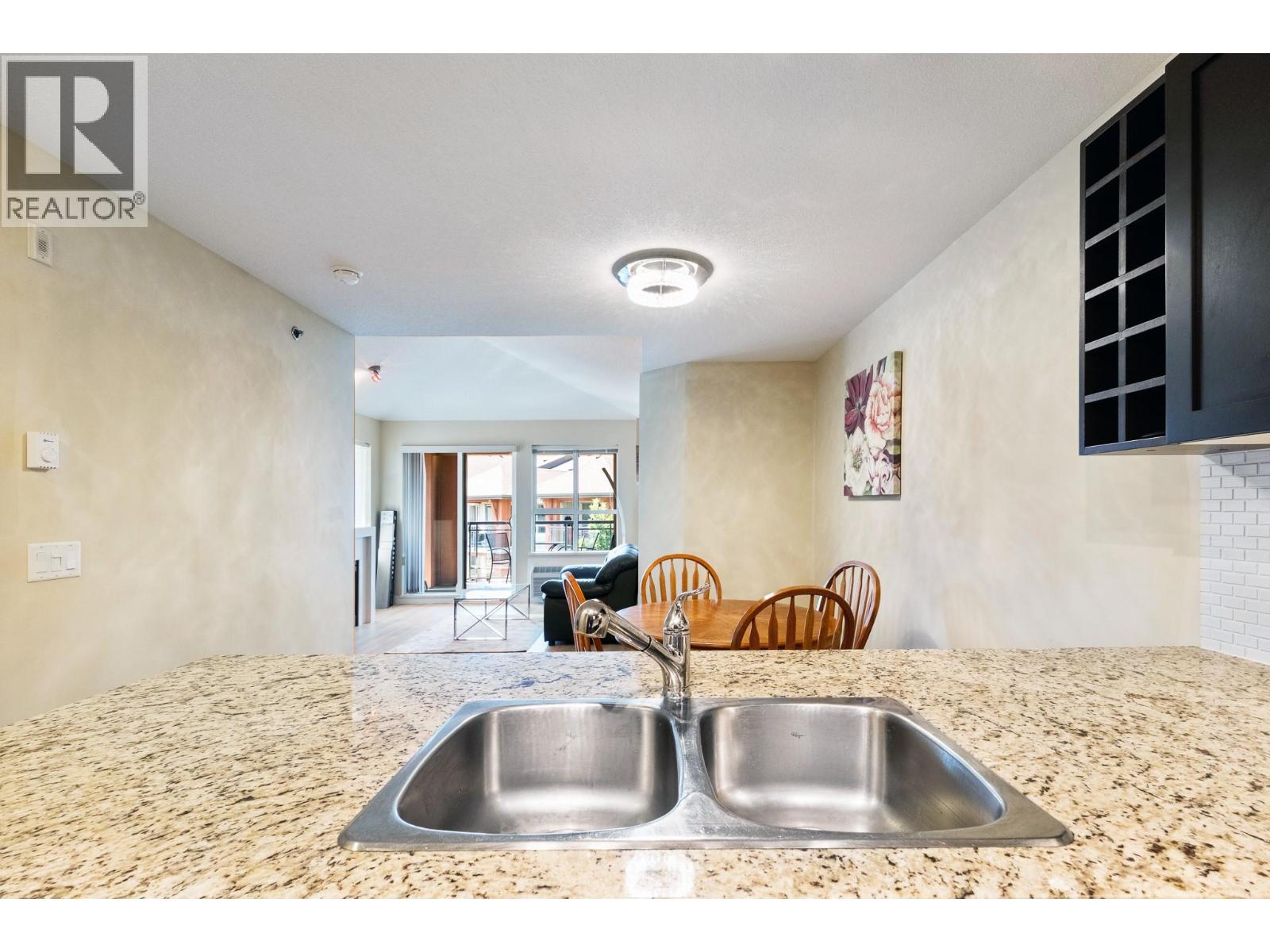 1089 Sunset Drive Unit# 402