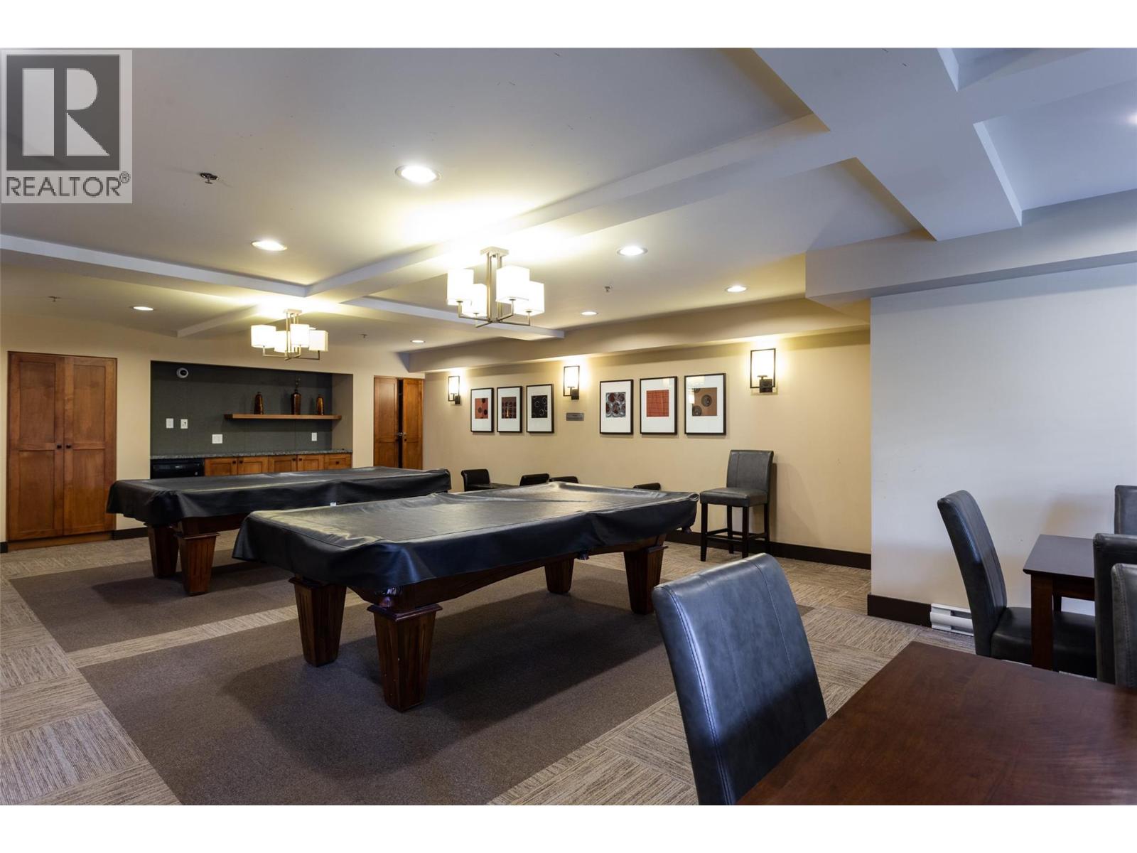 1089 Sunset Drive Unit# 402