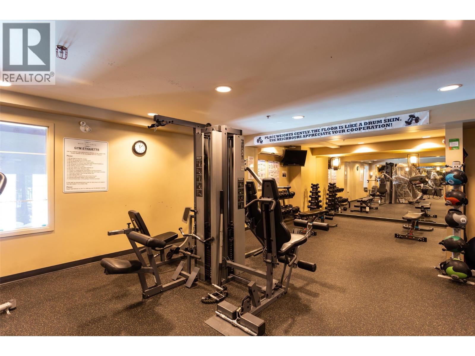 1089 Sunset Drive Unit# 402