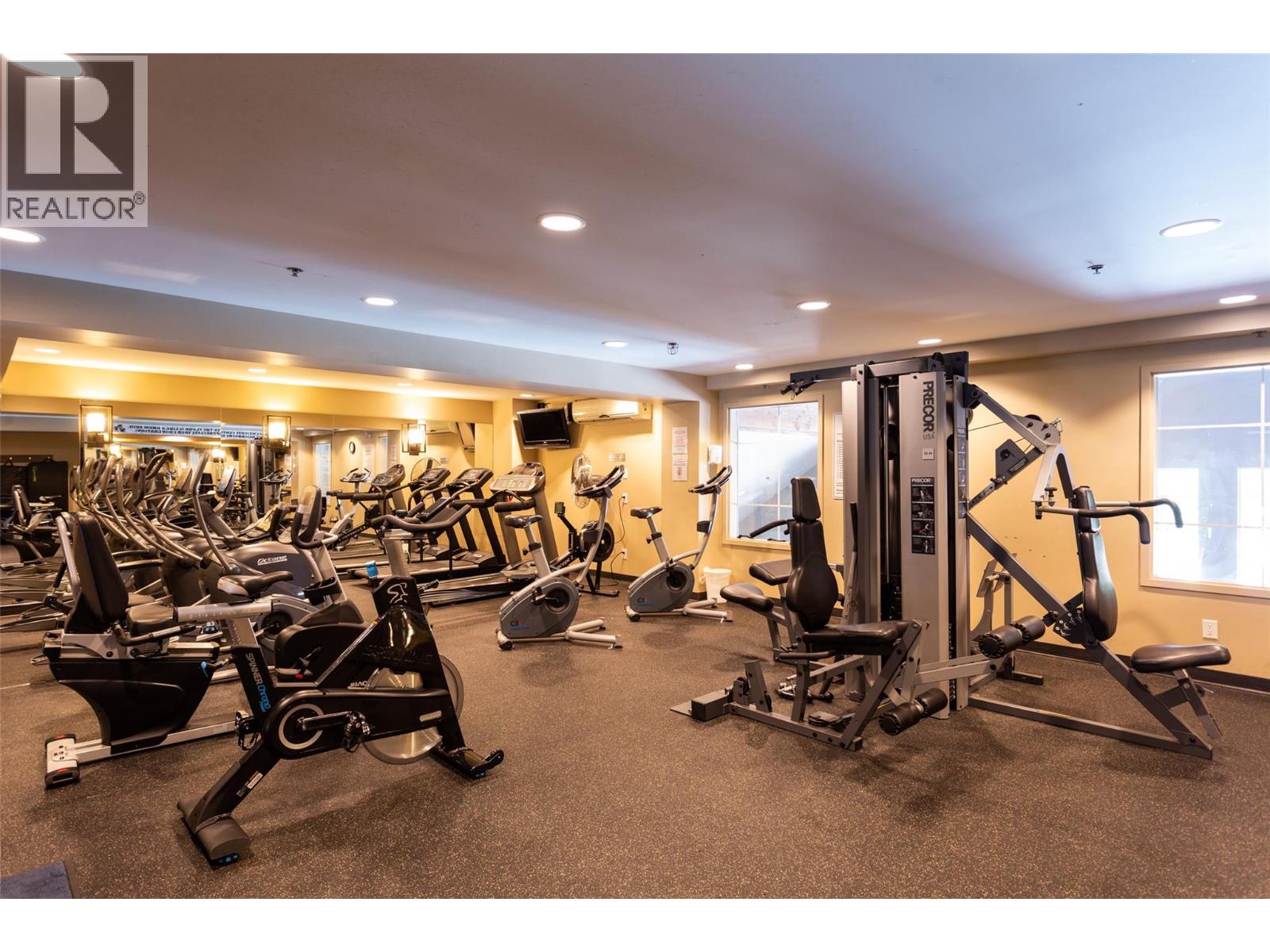 1089 Sunset Drive Unit# 402