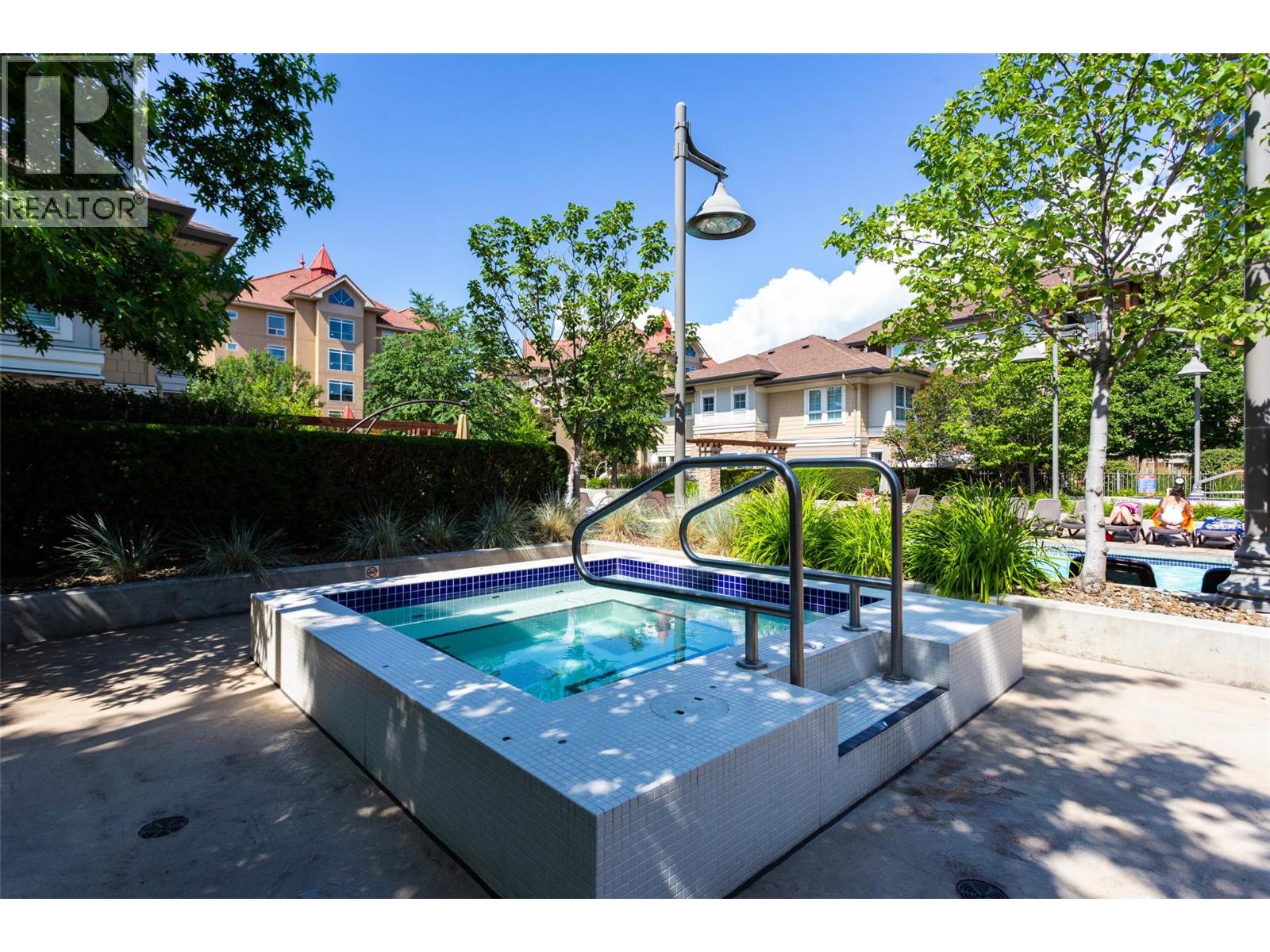 1089 Sunset Drive Unit# 402