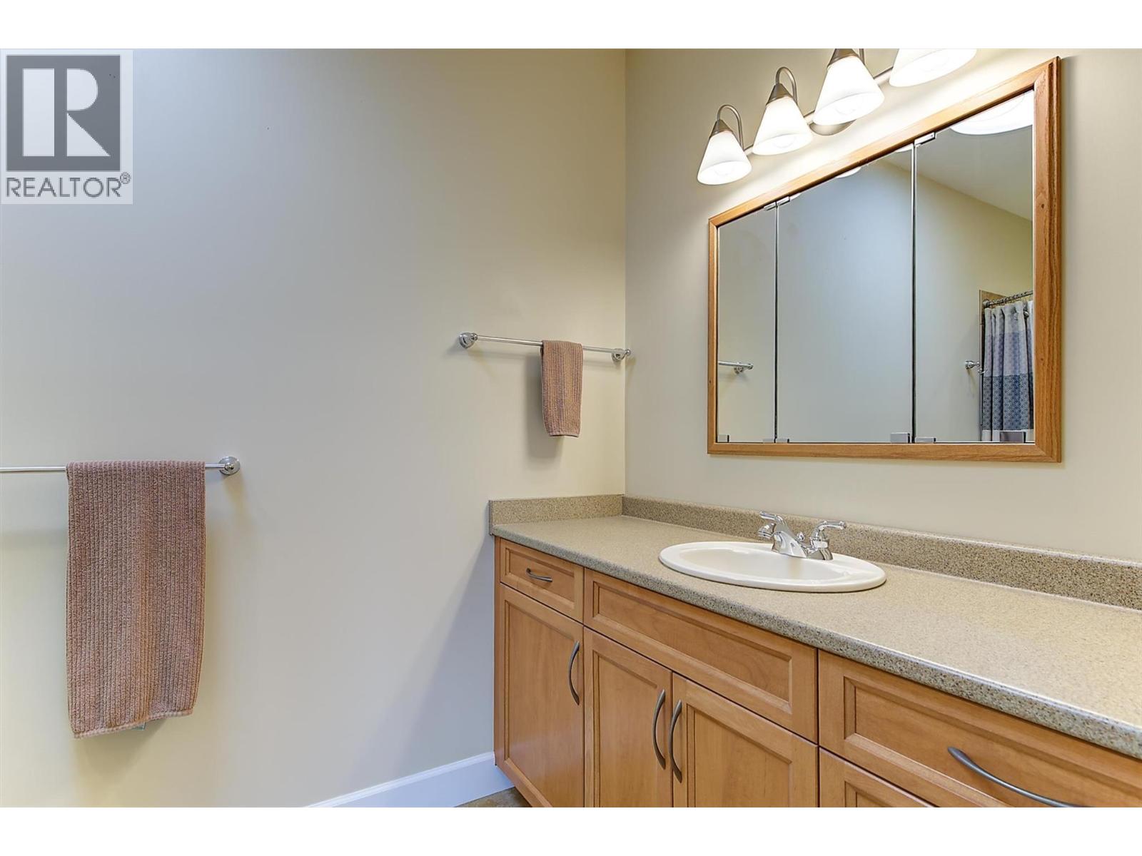 4035 Gellatly Road S Unit# 135