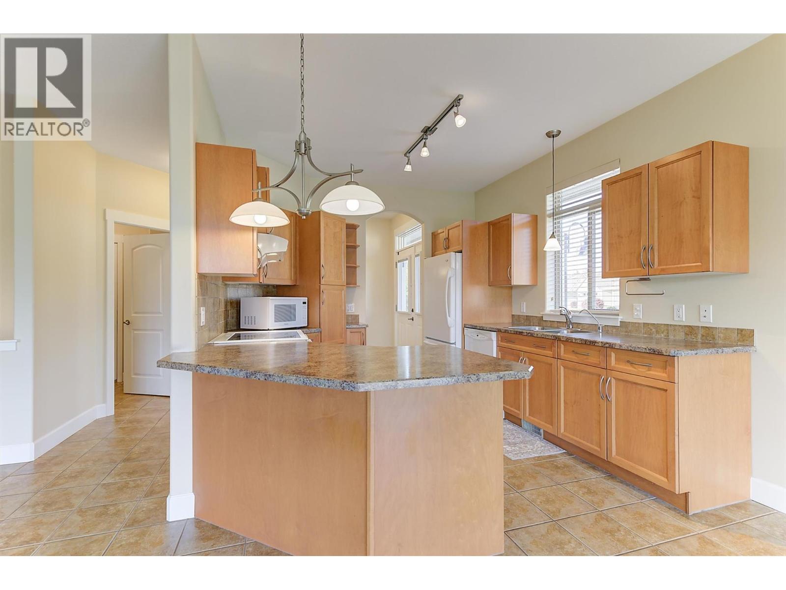 4035 Gellatly Road S Unit# 135