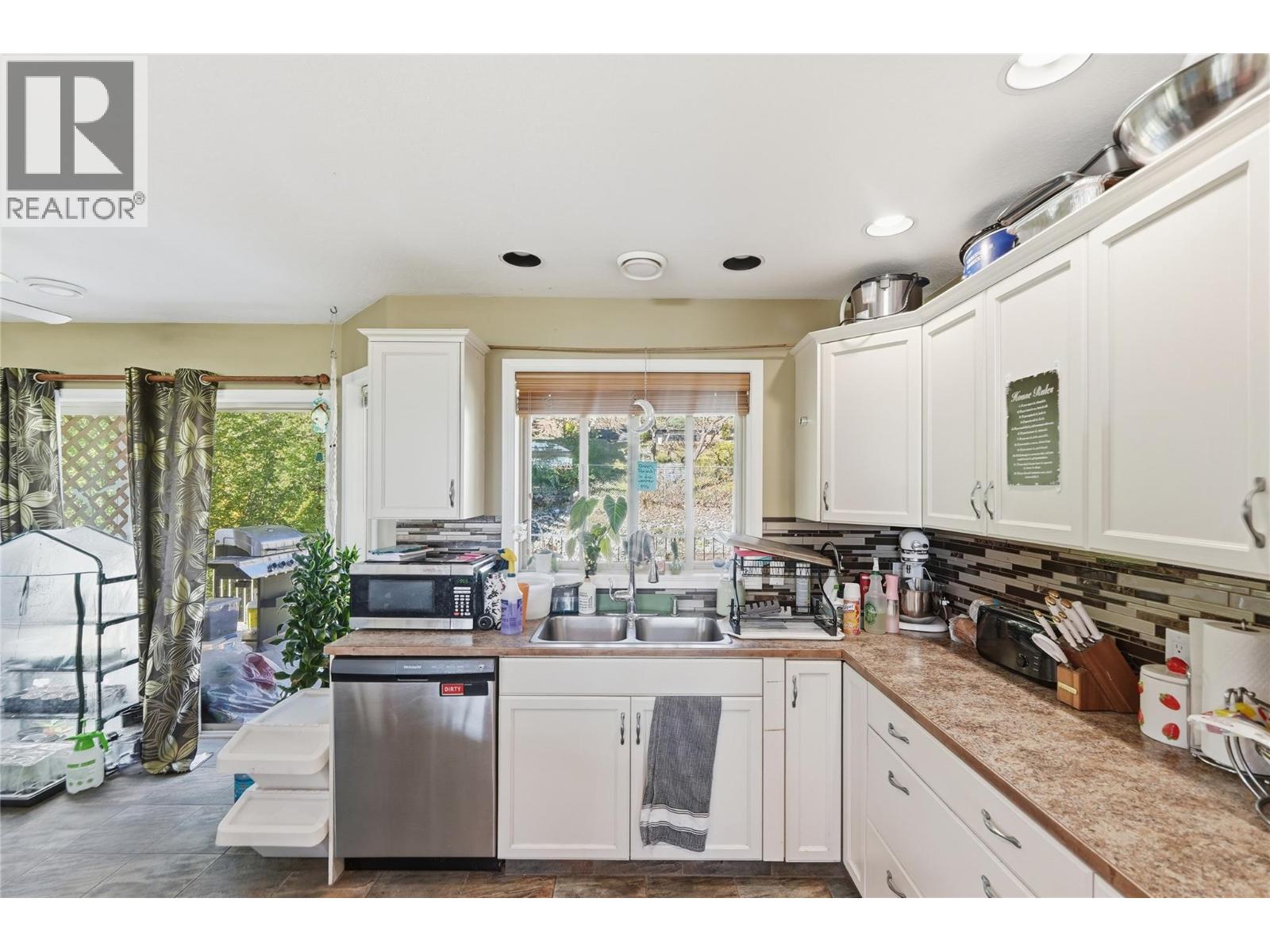 3528 Glen Eagles Drive