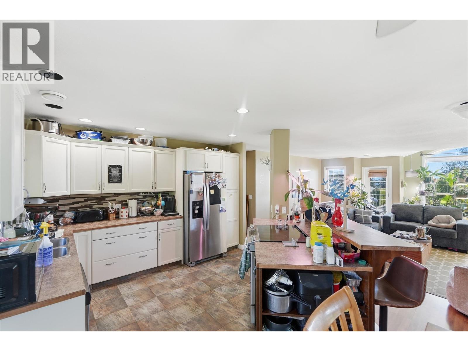 3528 Glen Eagles Drive
