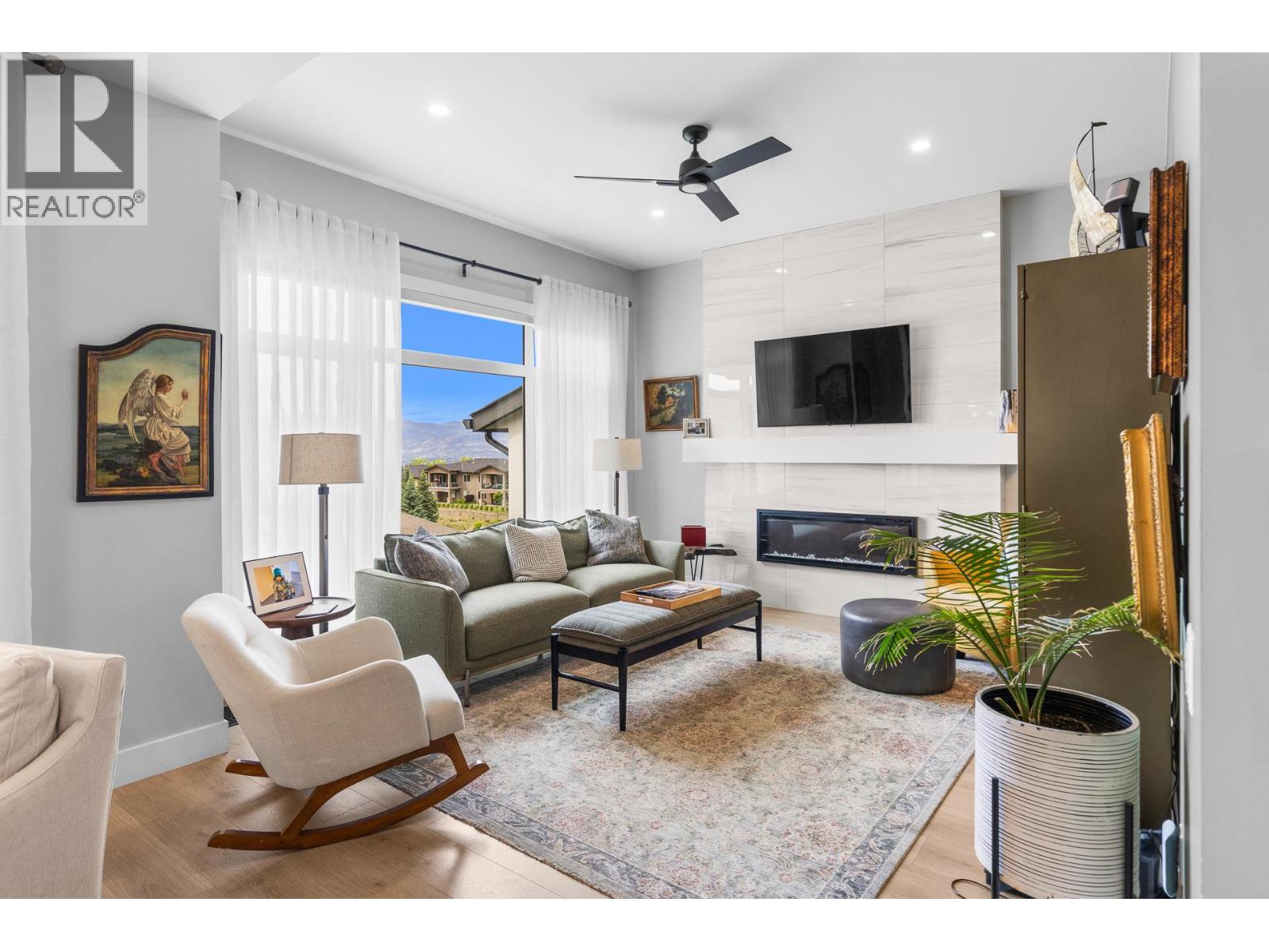 796 Kuipers Crescent Unit# 2