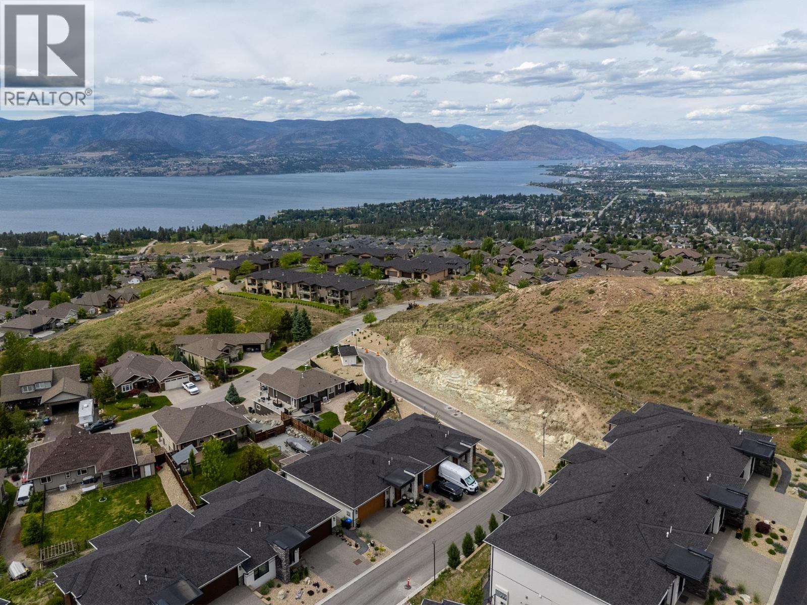 796 Kuipers Crescent Unit# 2