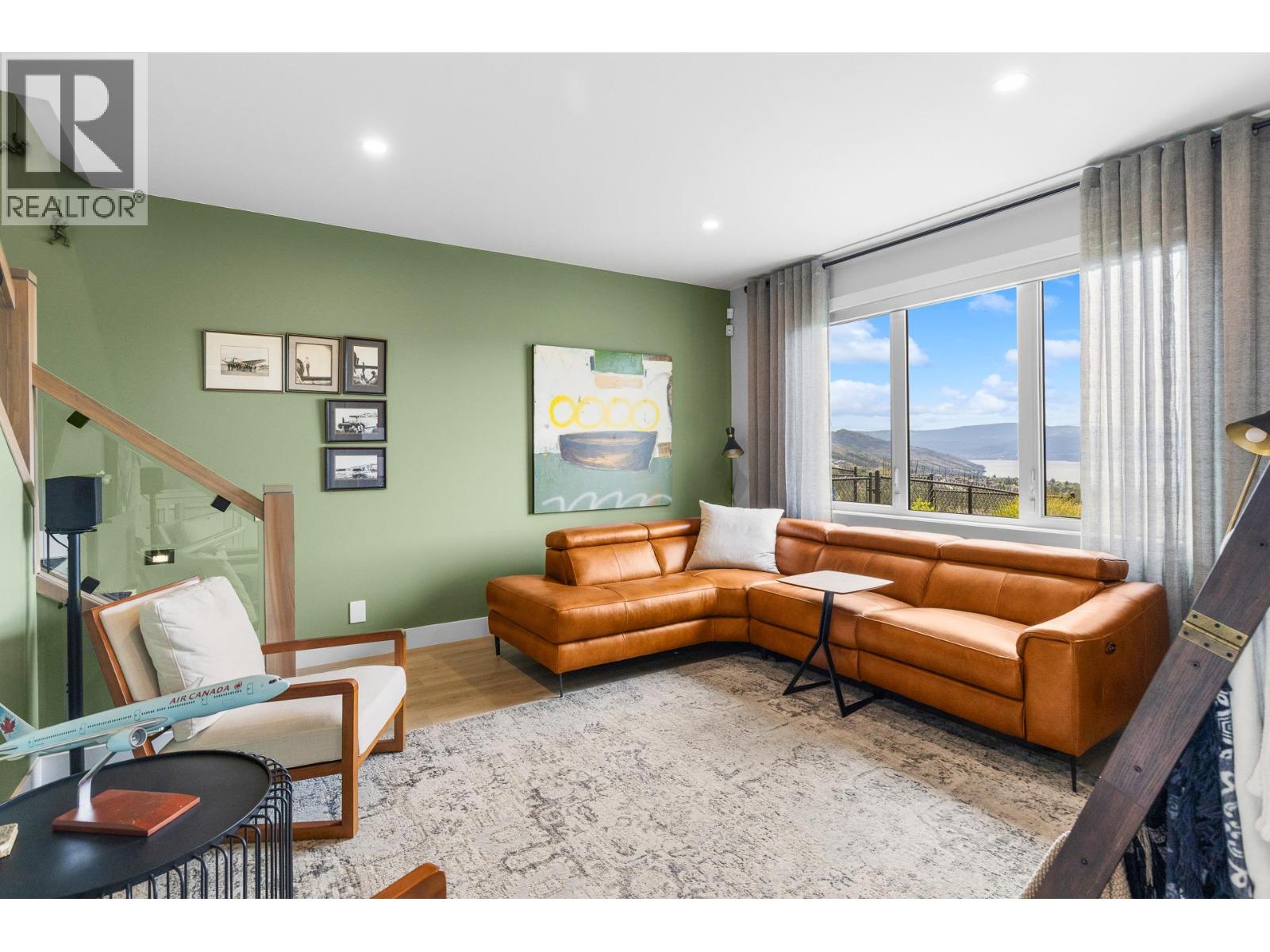 796 Kuipers Crescent Unit# 2