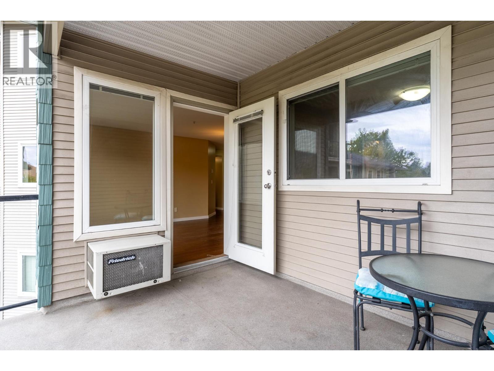135 Ziprick Road Unit# 306