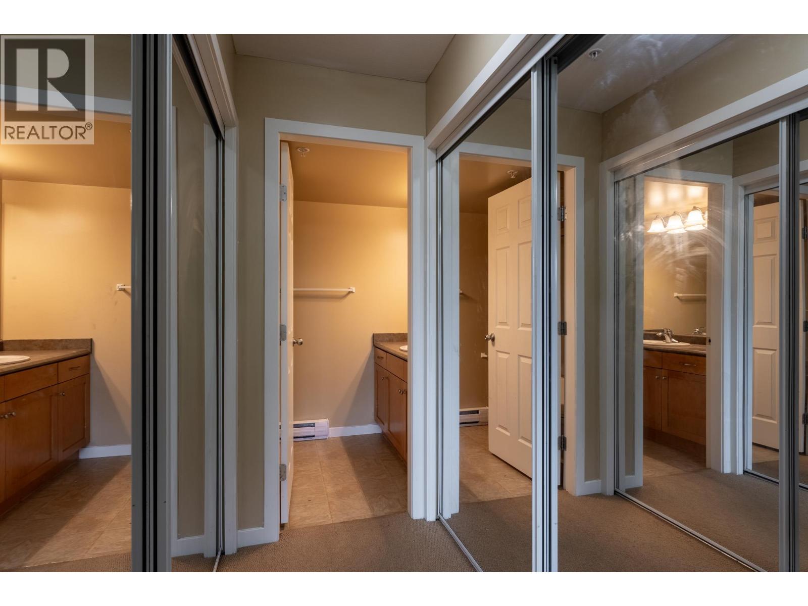 135 Ziprick Road Unit# 306
