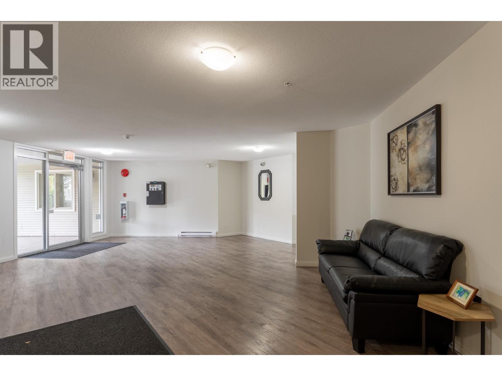 135 Ziprick Road Unit# 306