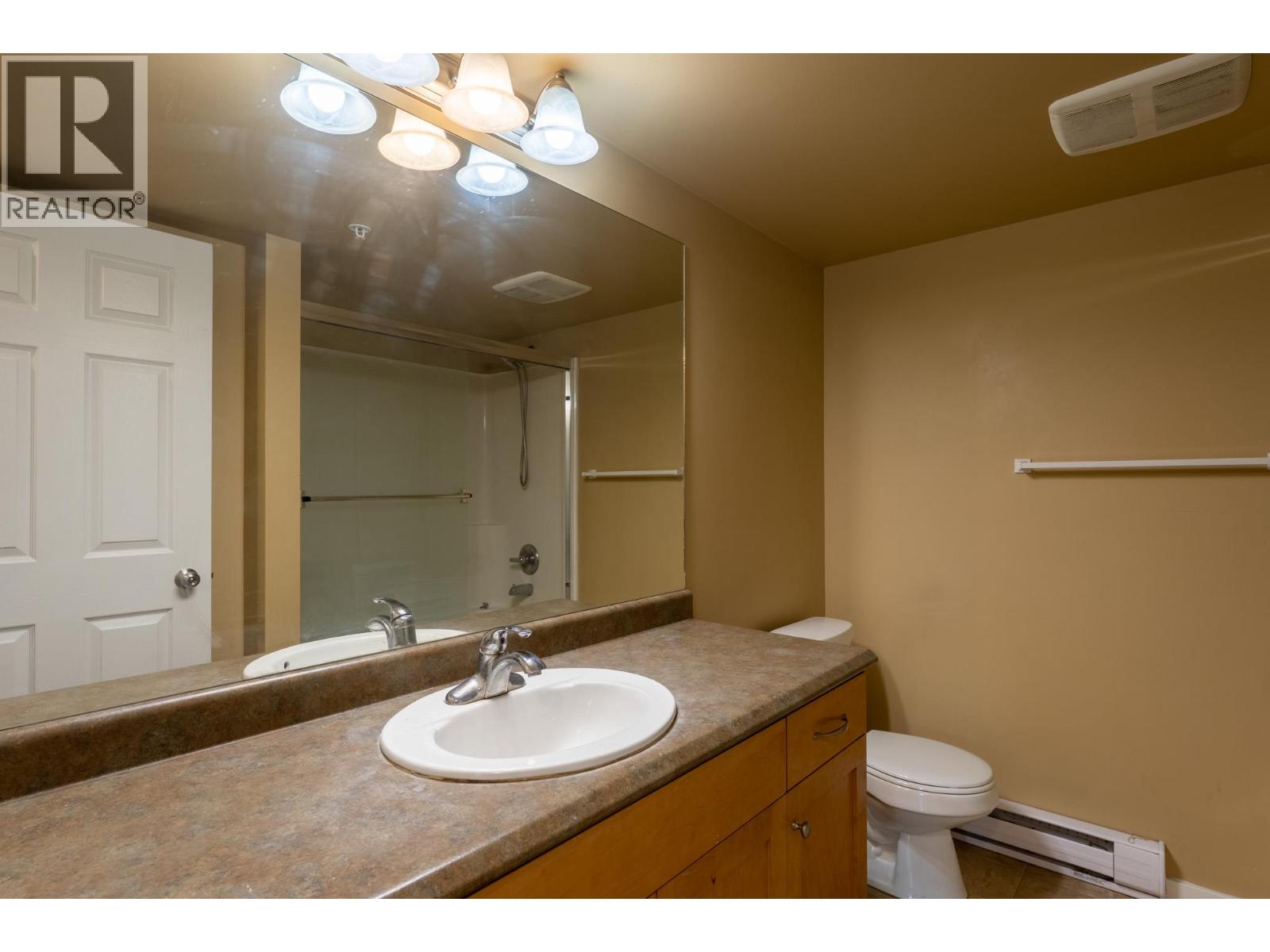 135 Ziprick Road Unit# 306