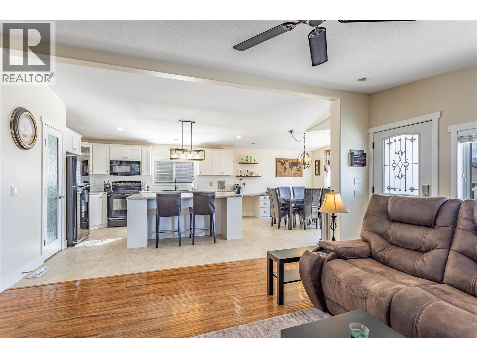 2440 Old Okanagan Highway Unit# 1303