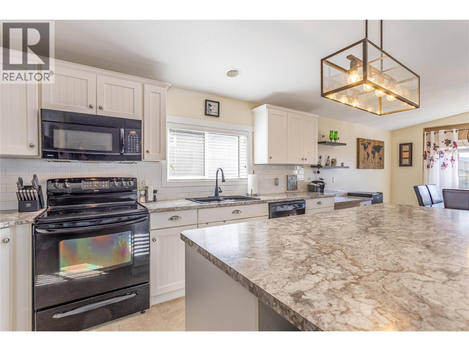 2440 Old Okanagan Highway Unit# 1303