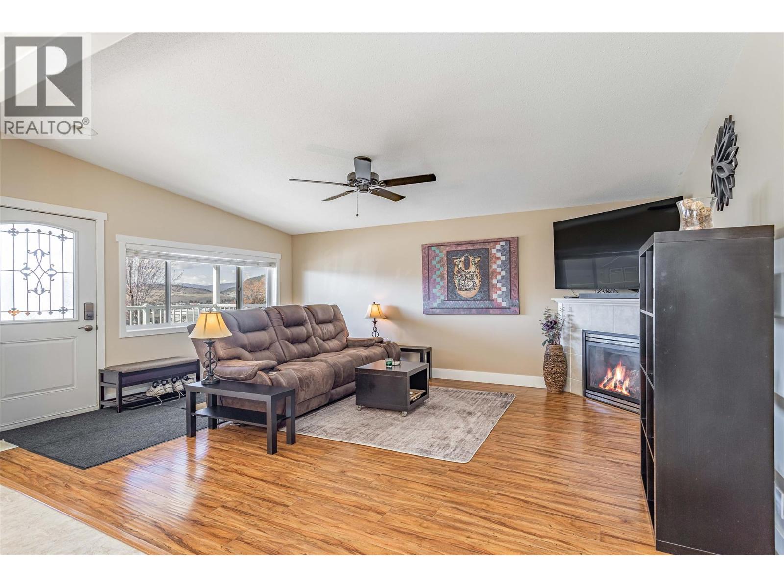 2440 Old Okanagan Highway Unit# 1303