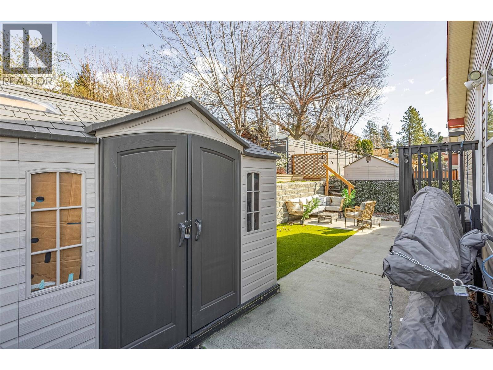 2440 Old Okanagan Highway Unit# 1303