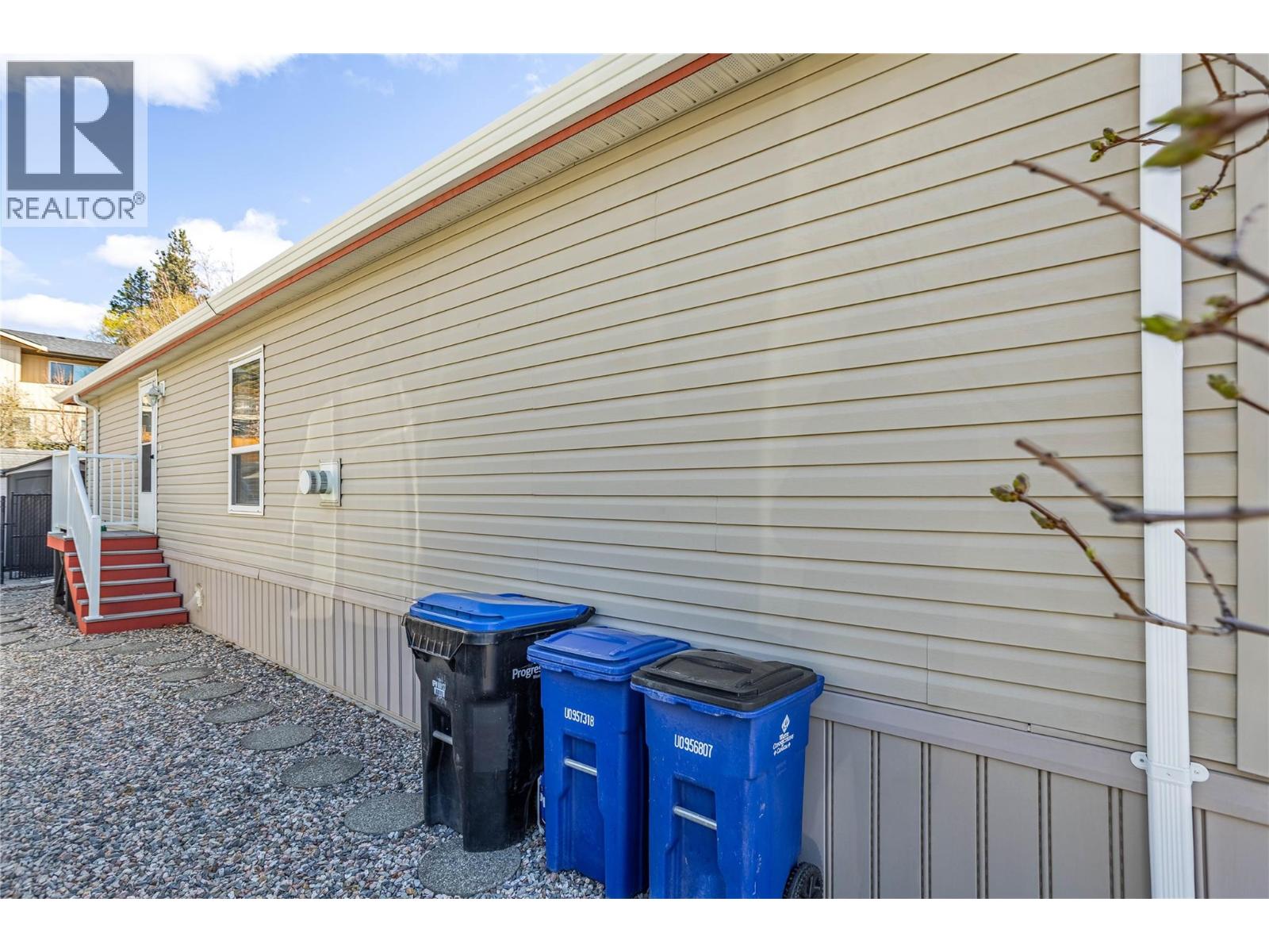 2440 Old Okanagan Highway Unit# 1303