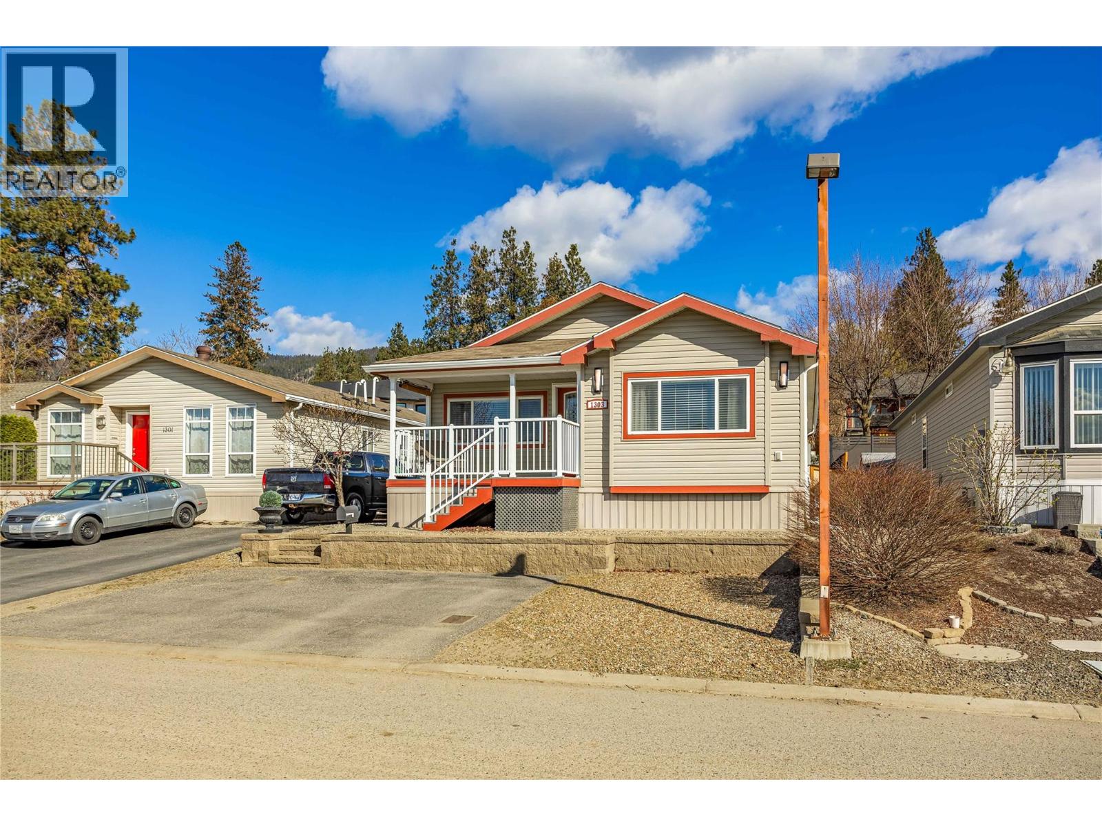 2440 Old Okanagan Highway Unit# 1303