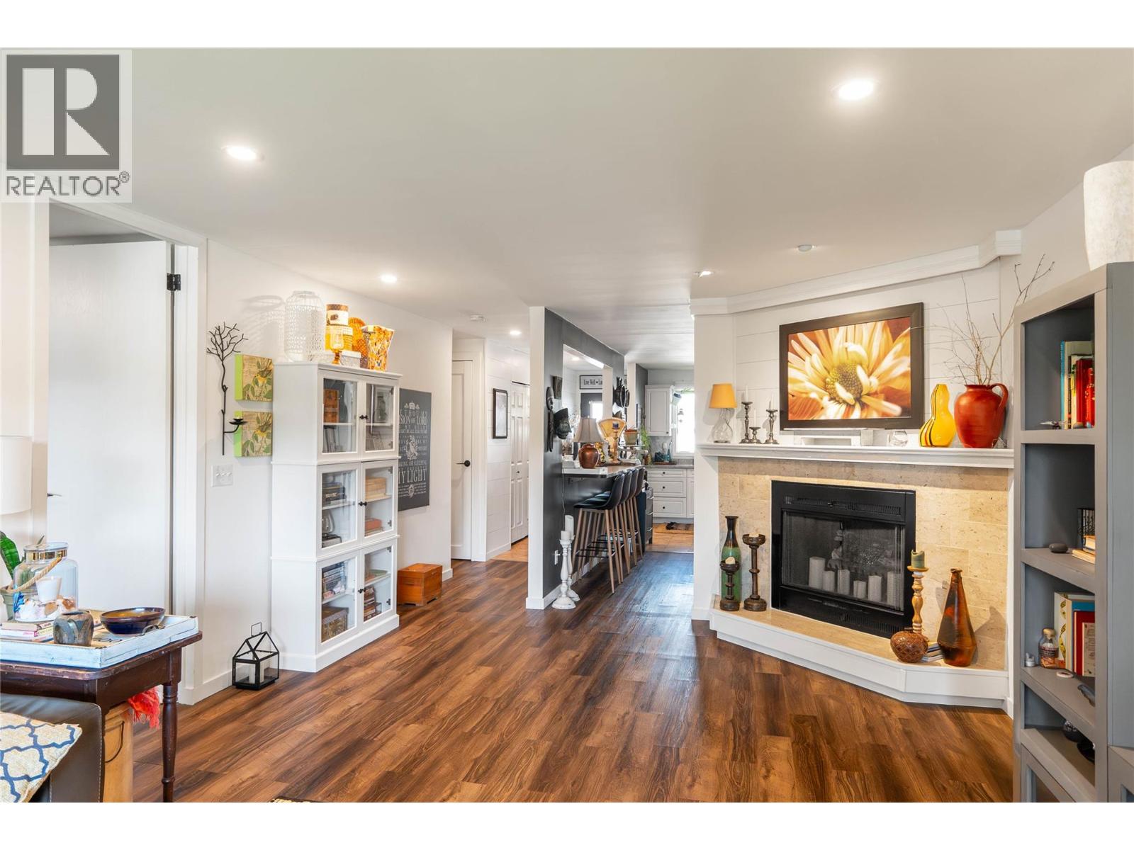 290 Hwy 33 E Unit# 207