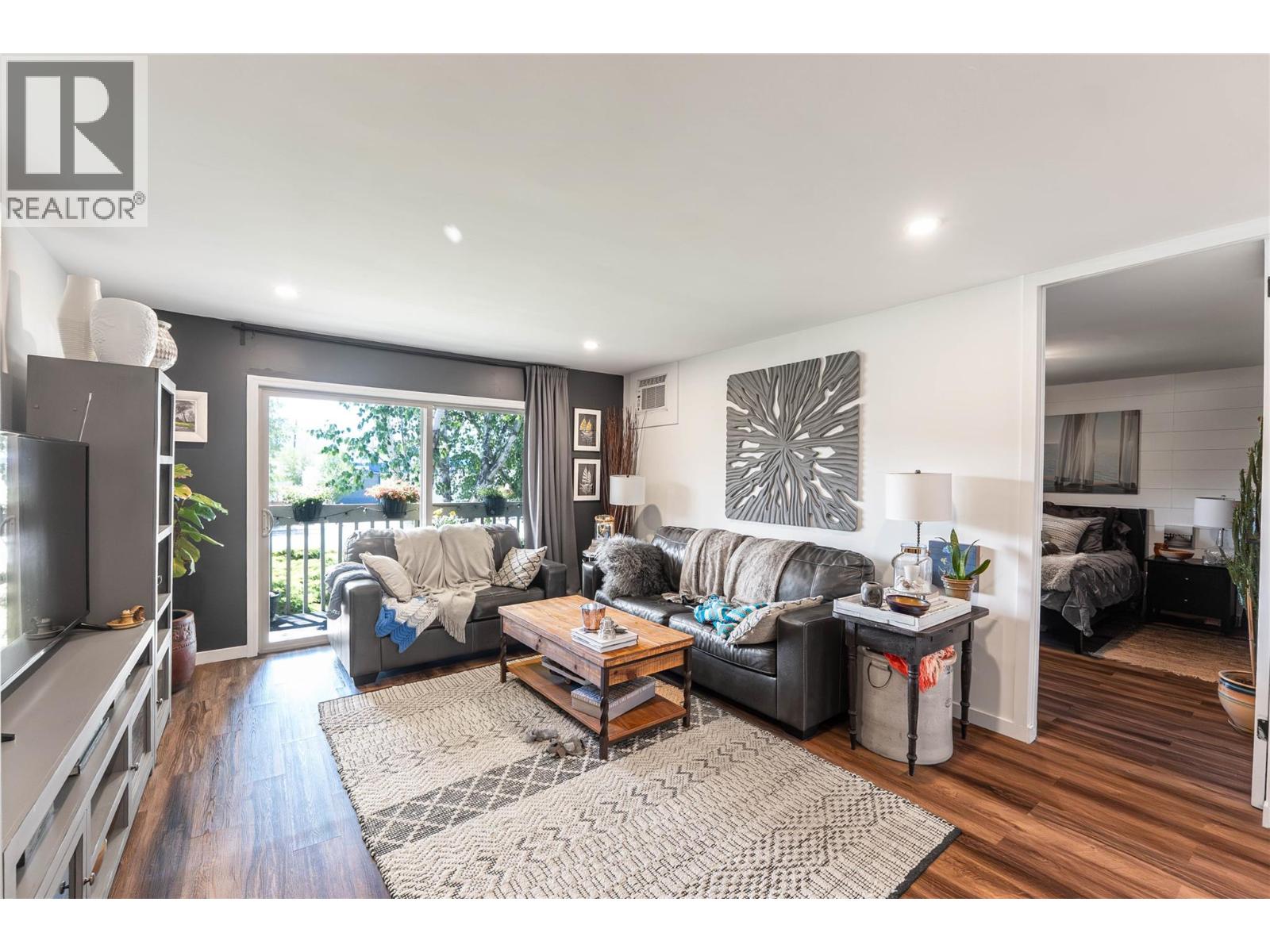 290 Hwy 33 E Unit# 207