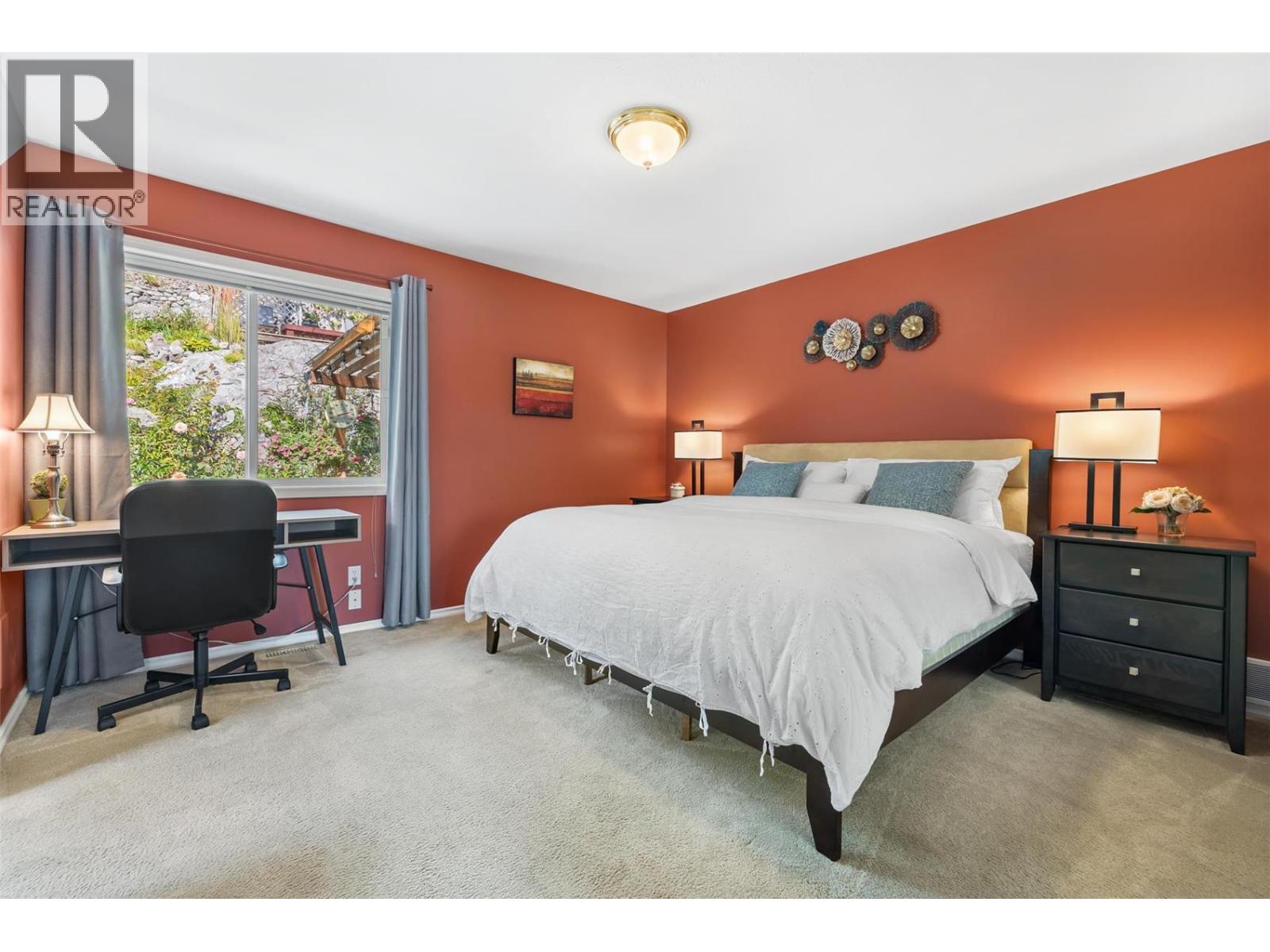 1056 Caledonia Way