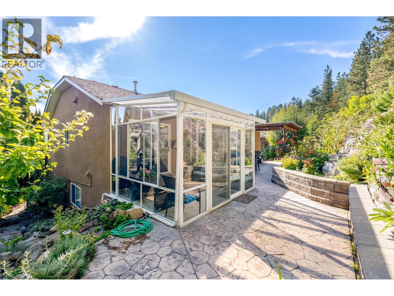 1056 Caledonia Way