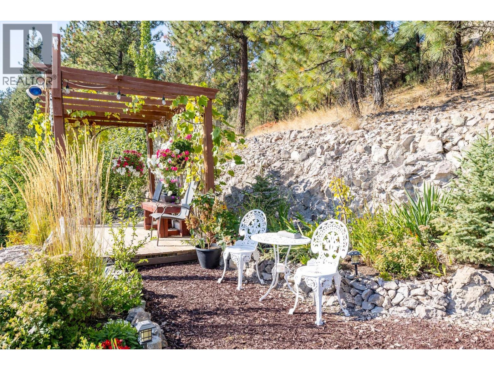 1056 Caledonia Way