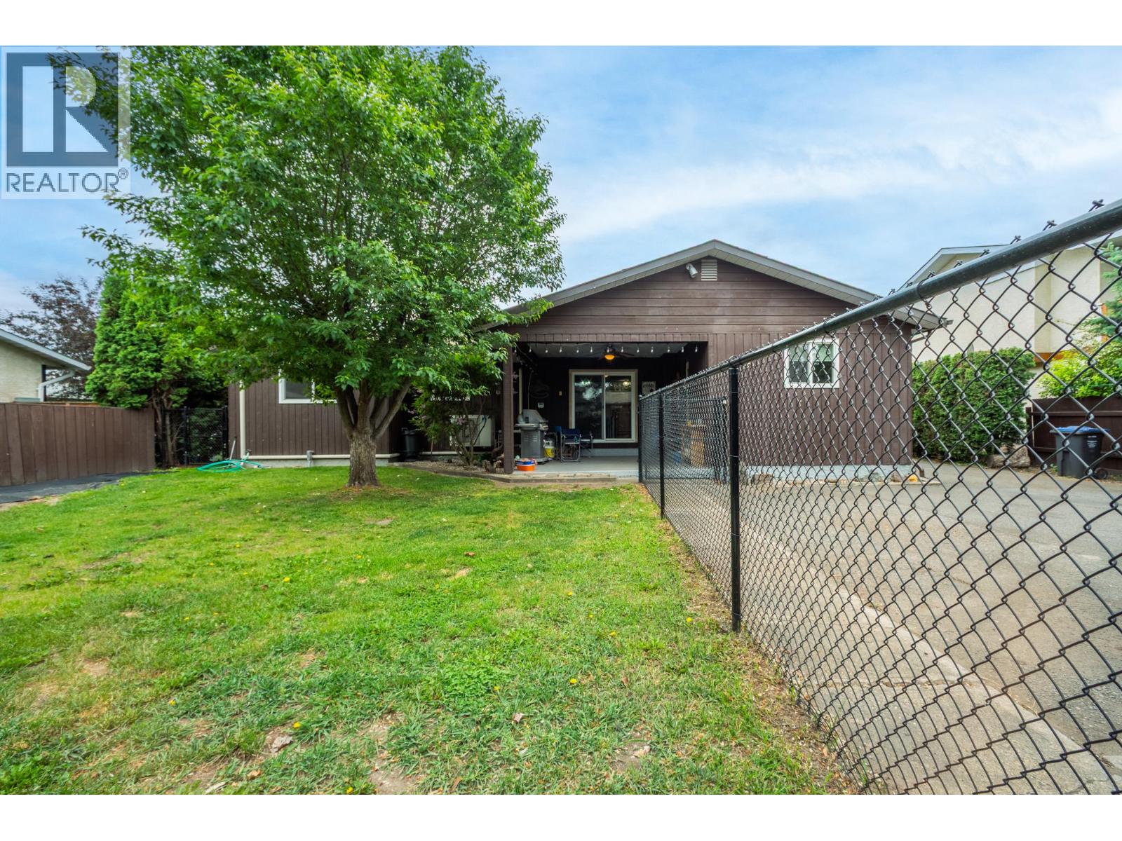 700 Richards Road