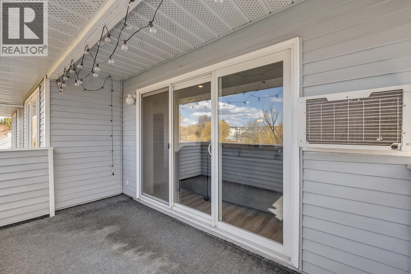 3370 Casorso Road Unit# 14