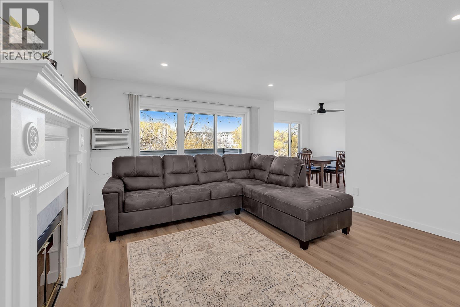 3370 Casorso Road Unit# 14