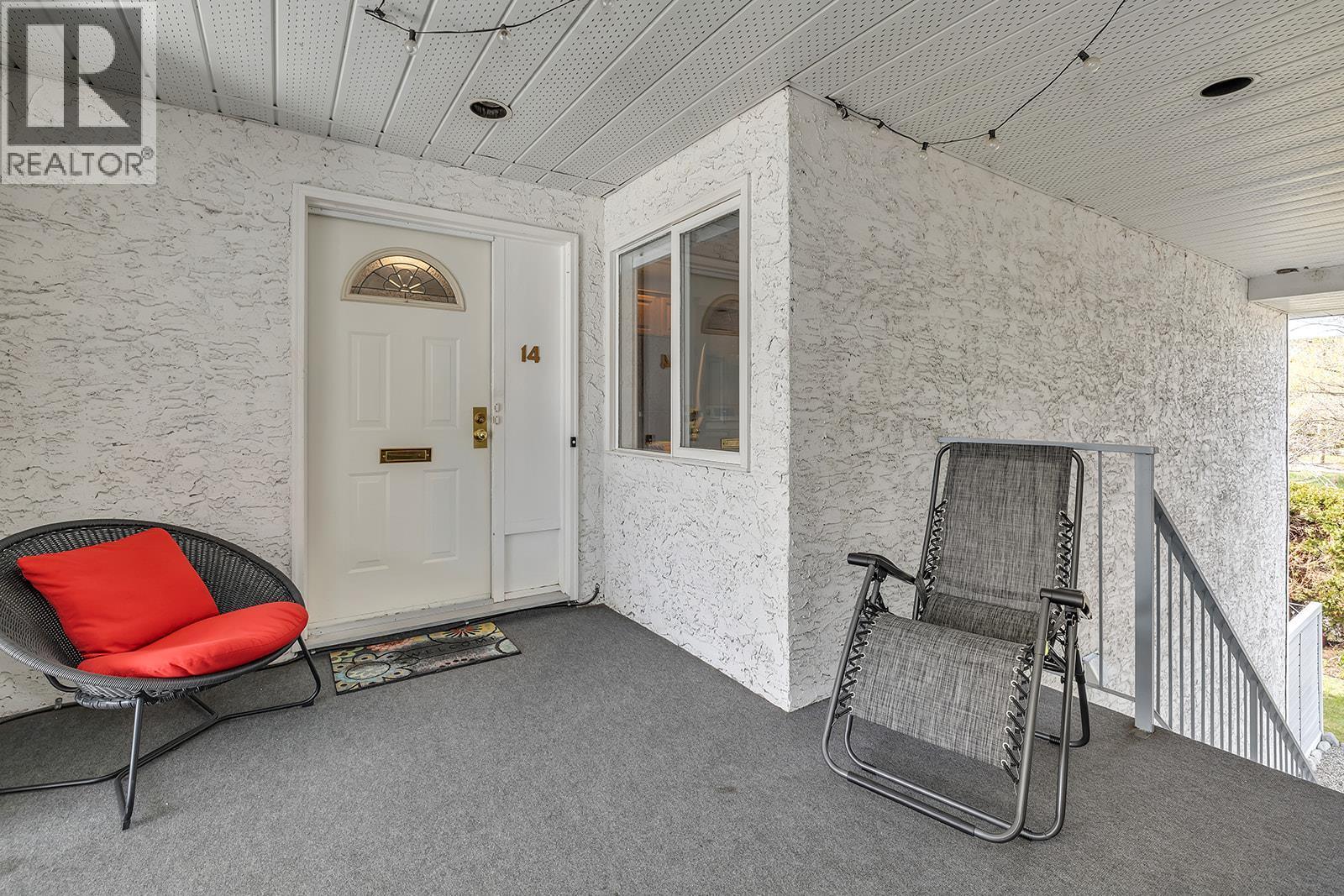 3370 Casorso Road Unit# 14