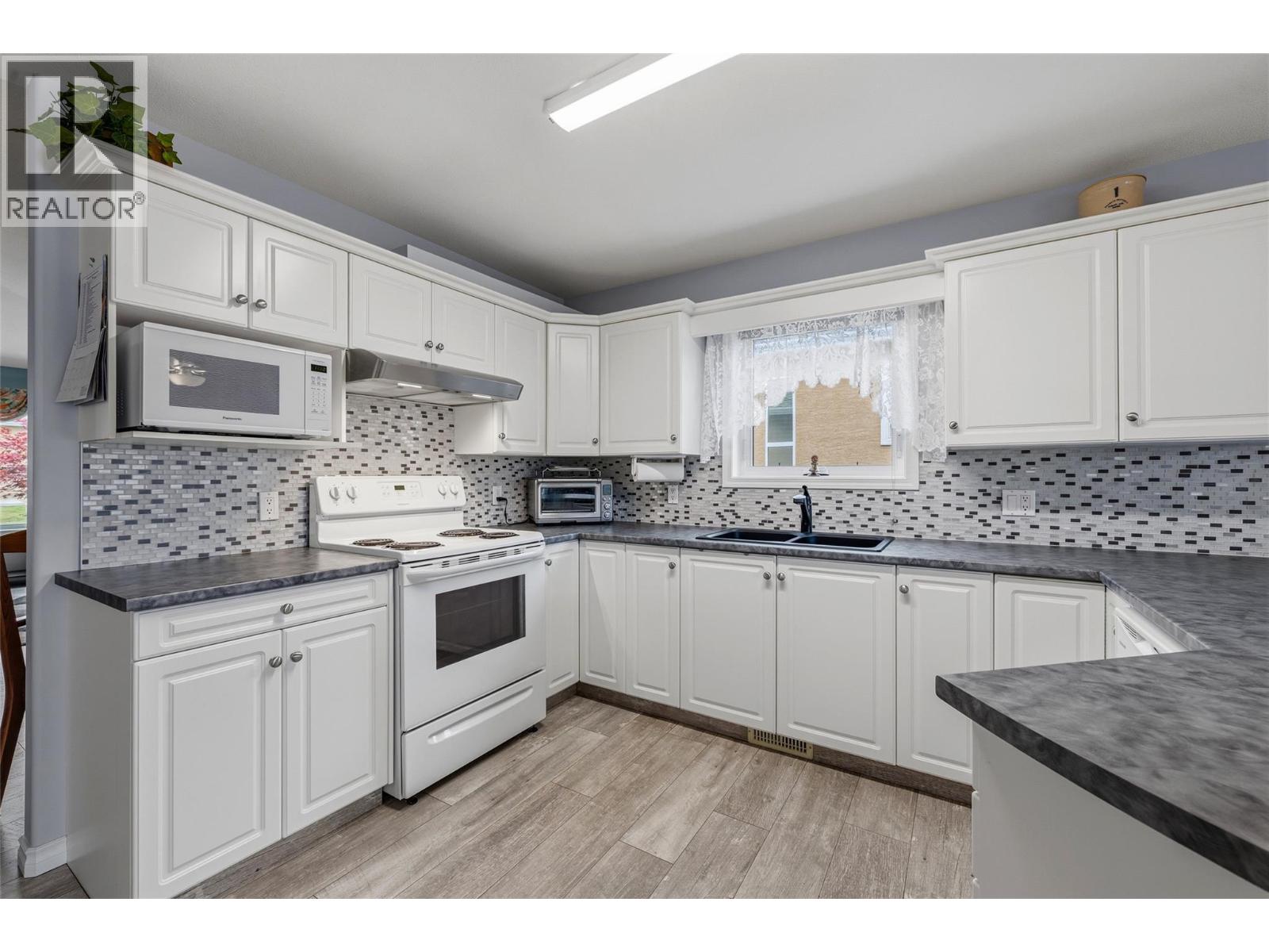 2250 Louie Drive Unit# 69