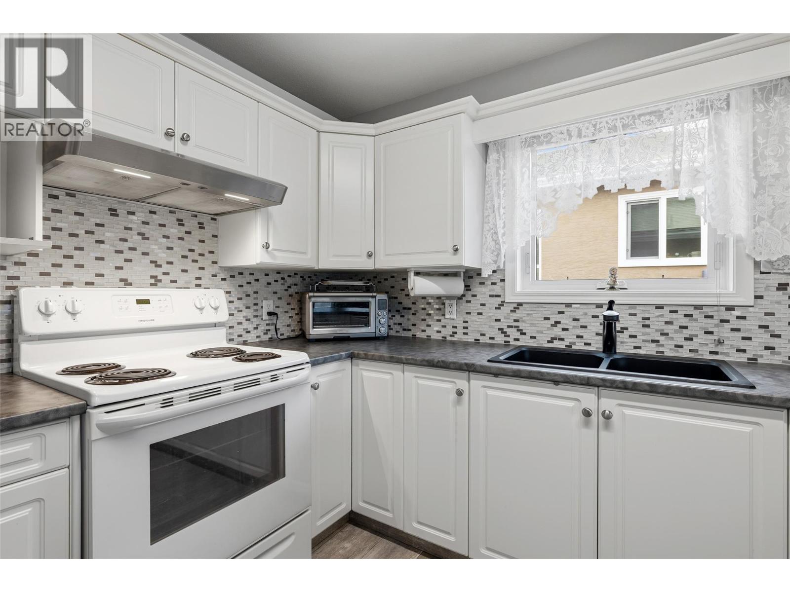 2250 Louie Drive Unit# 69