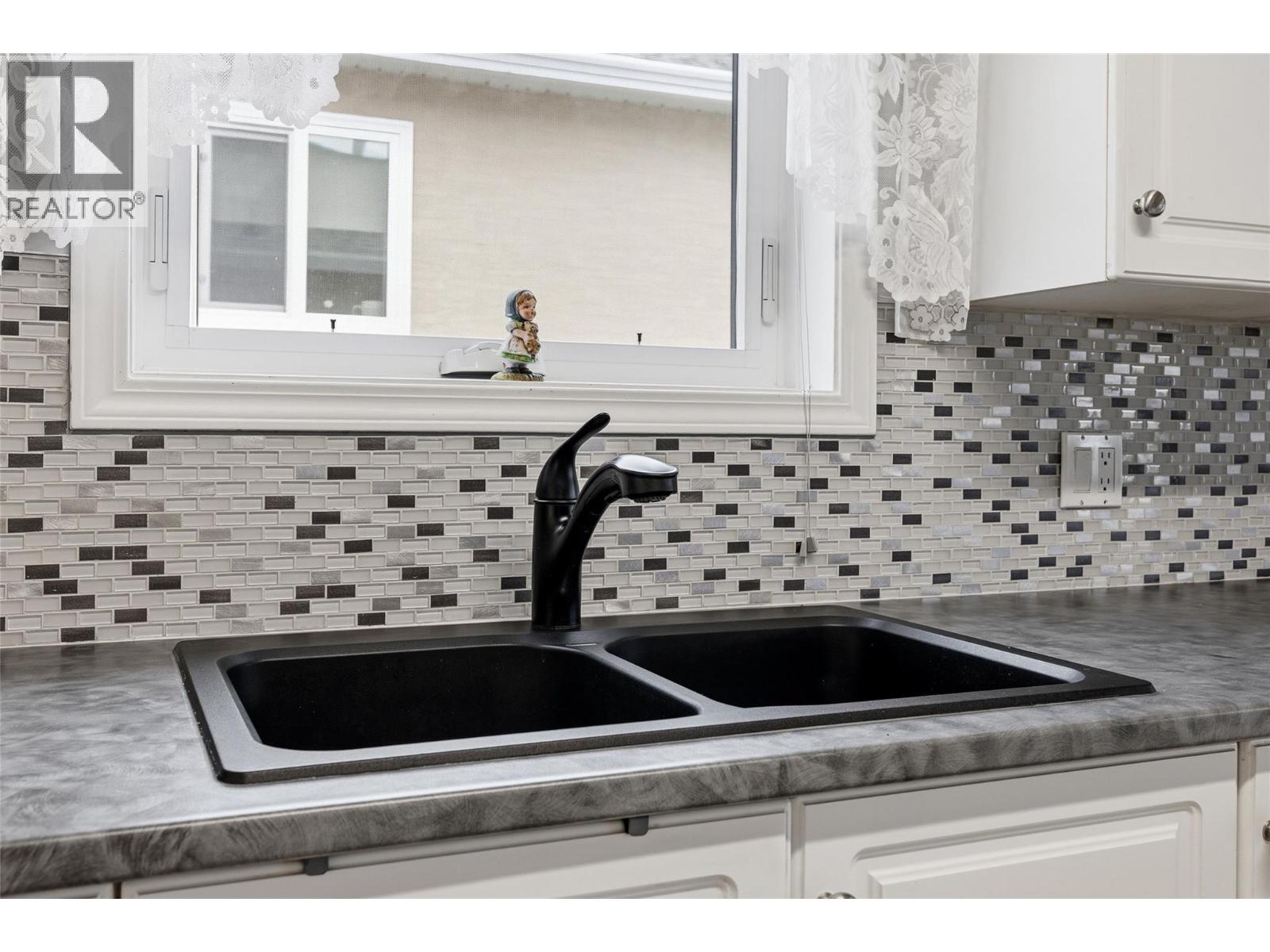 2250 Louie Drive Unit# 69